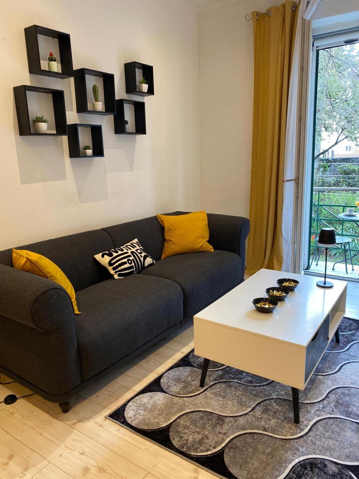 George Apartment, Renovated 2024, Downtown Apartment