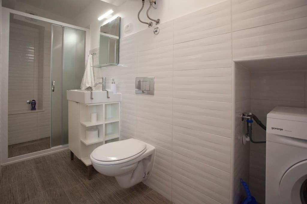 Apartment Brand New Damir In Center