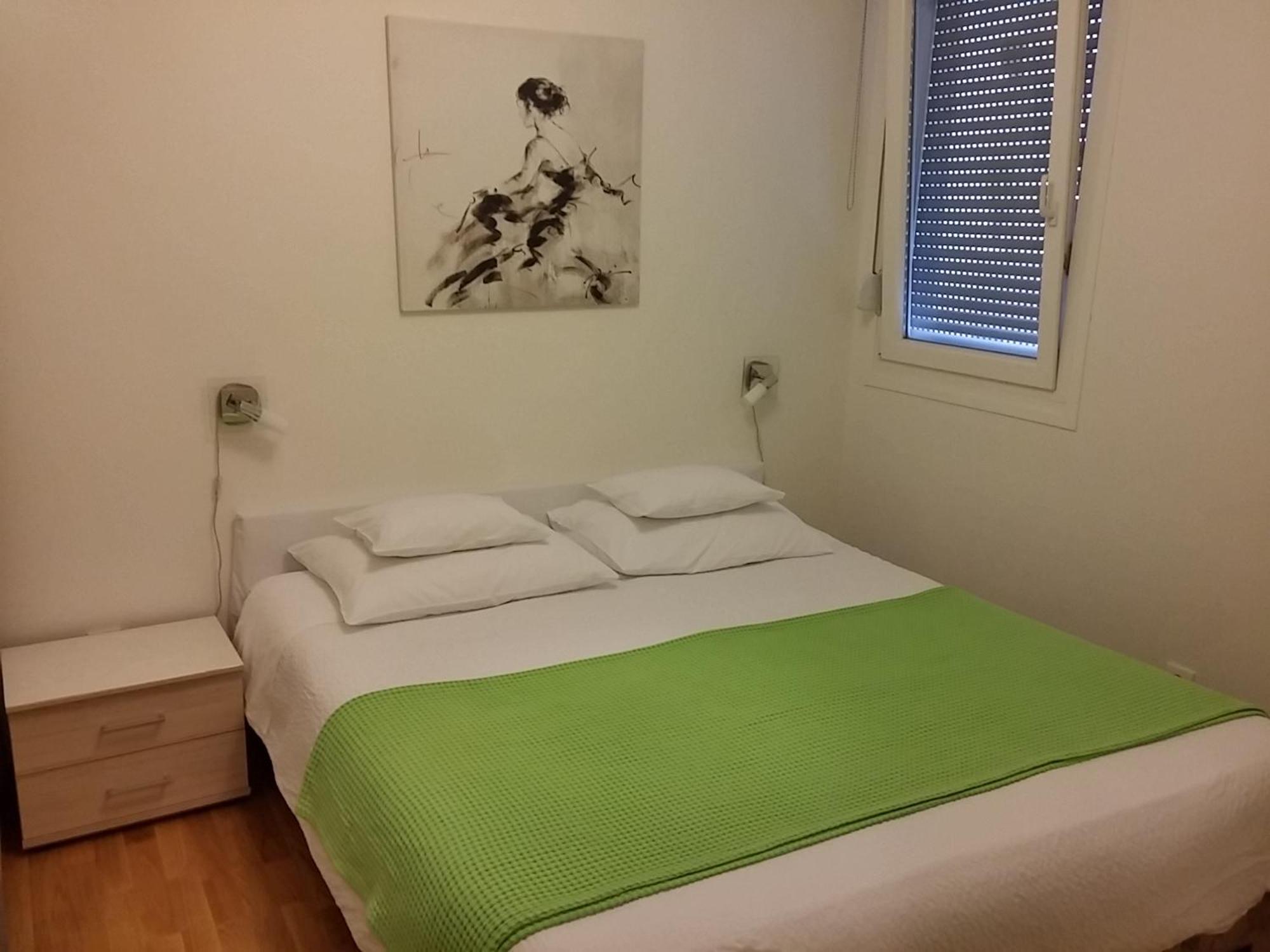 Josip Apartment *