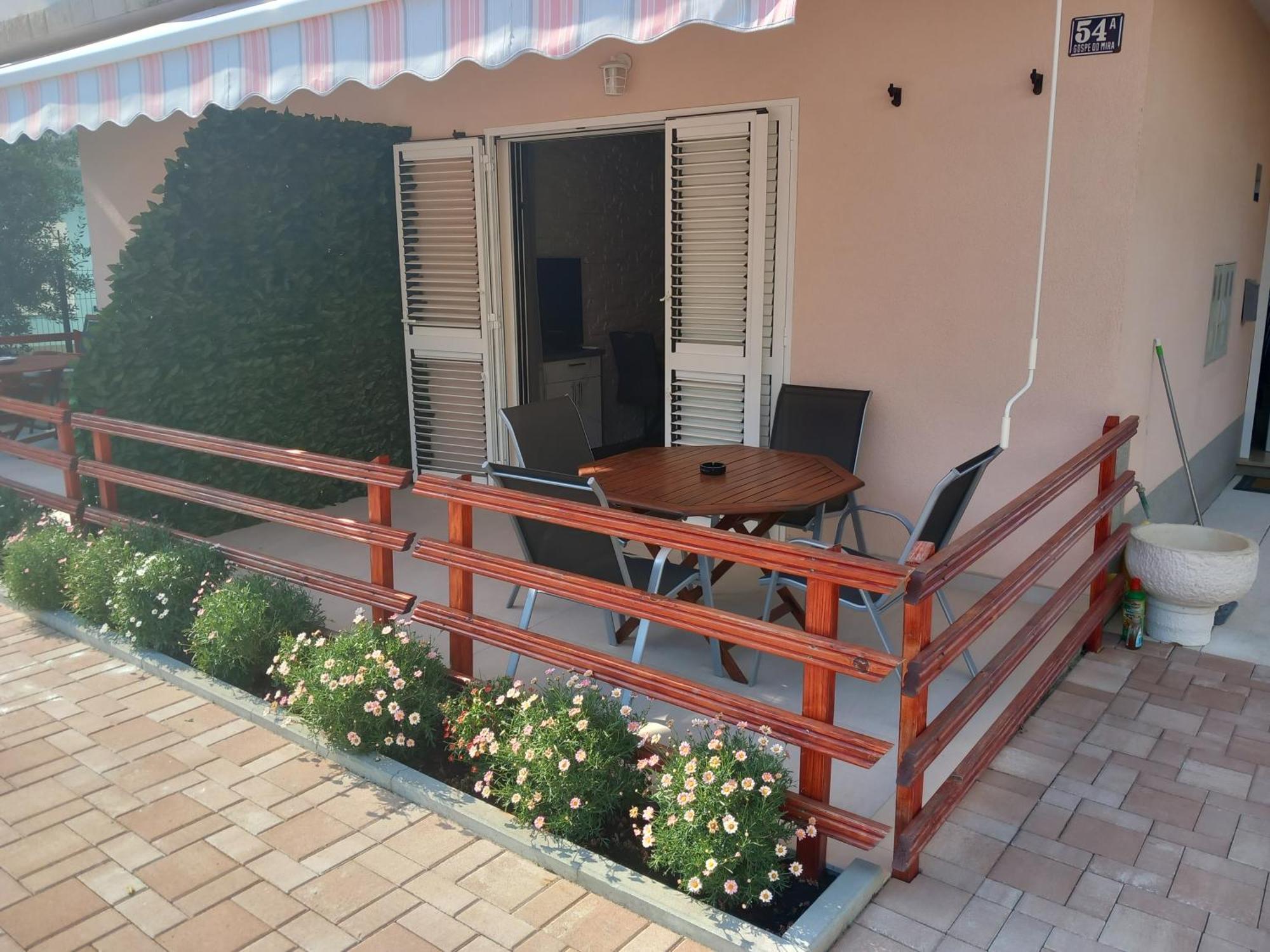 Antea Apartment