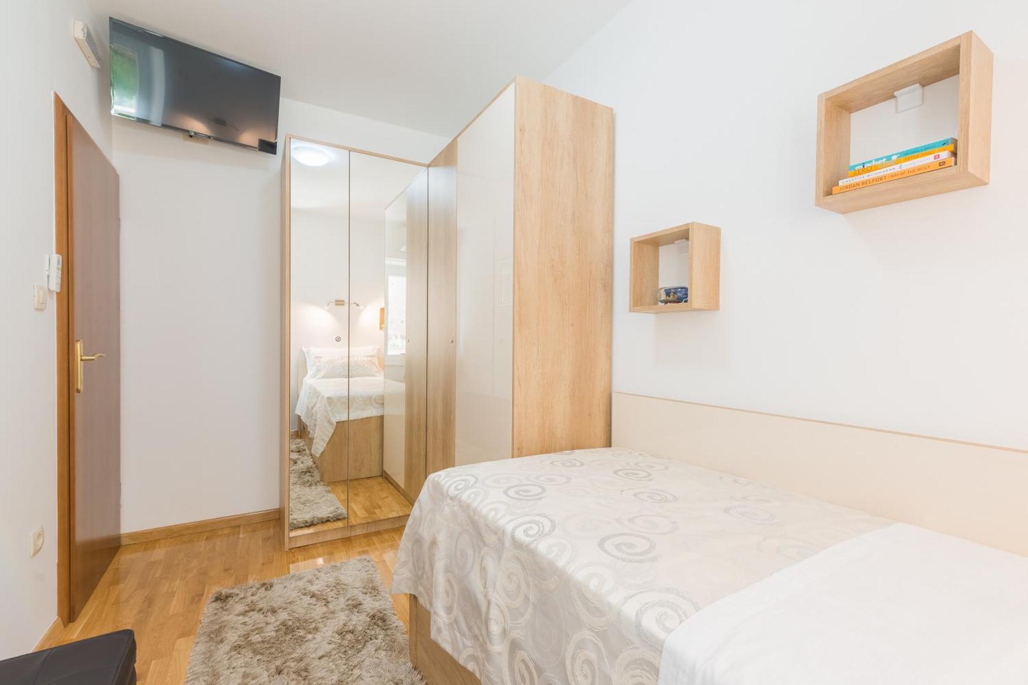 Grgur Apartment *