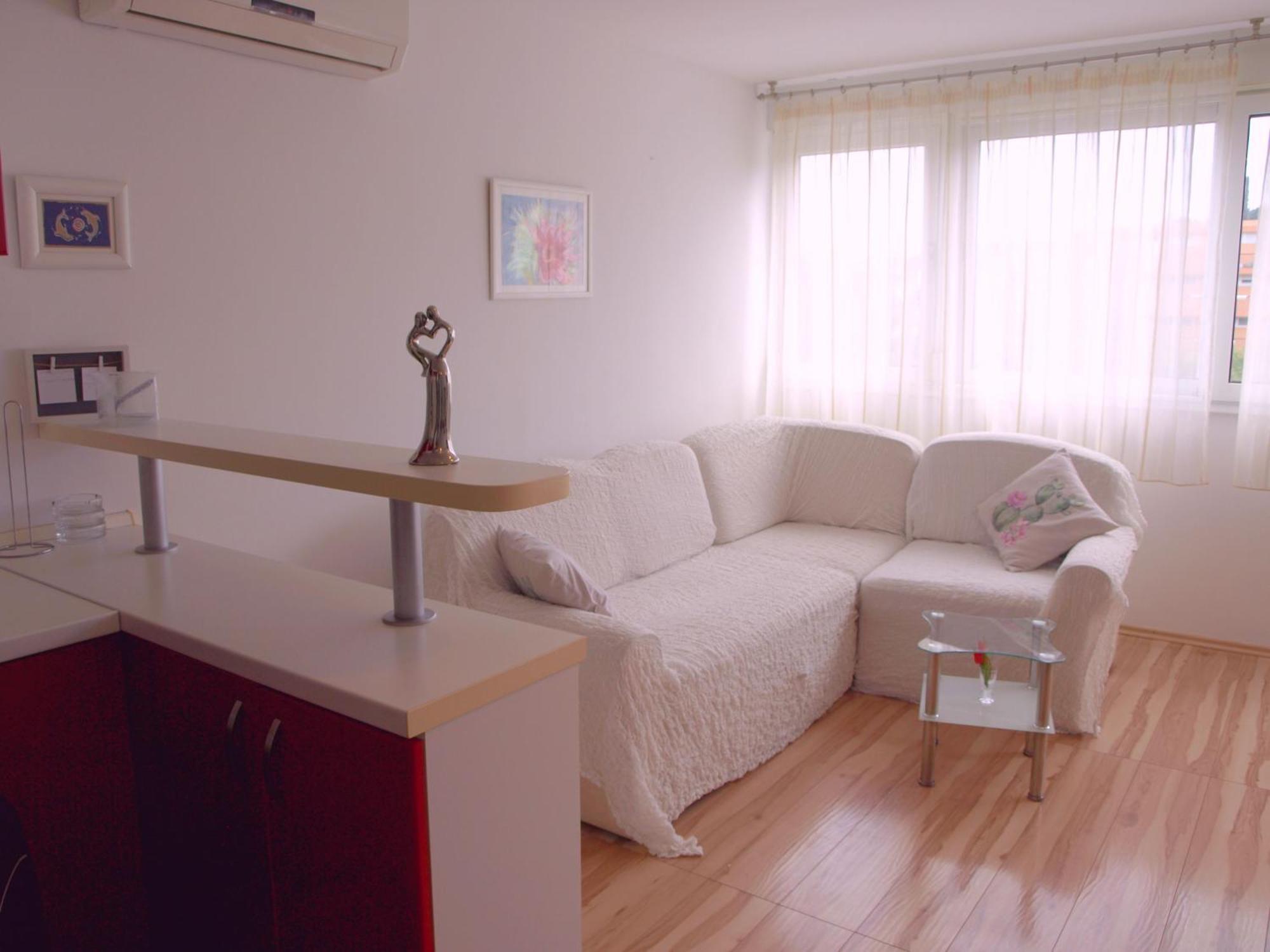 Sunny Apartment Split