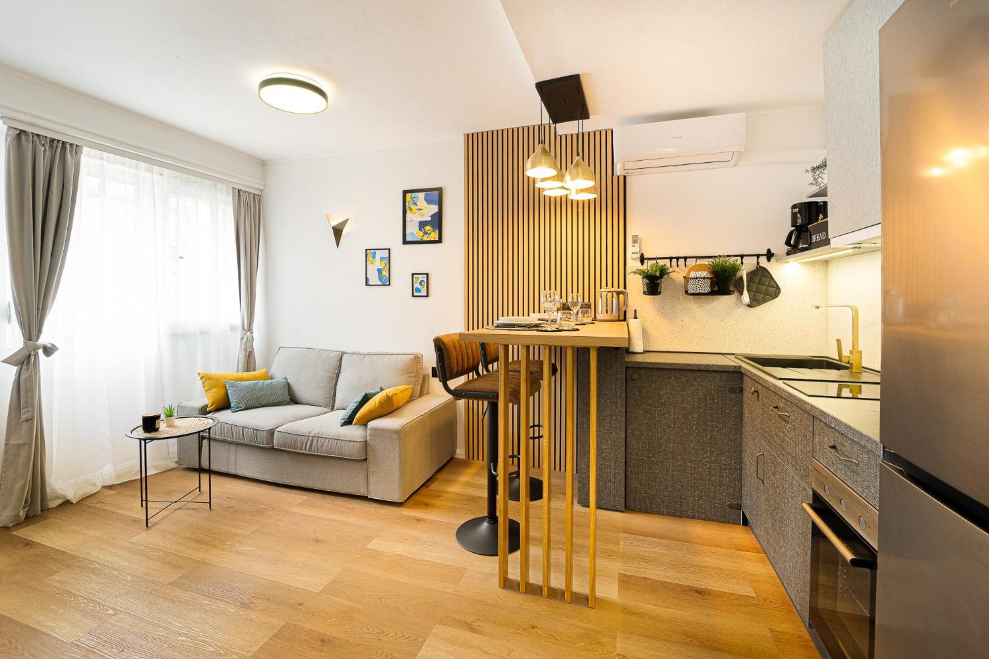 Lemon & Sun Apartment Split