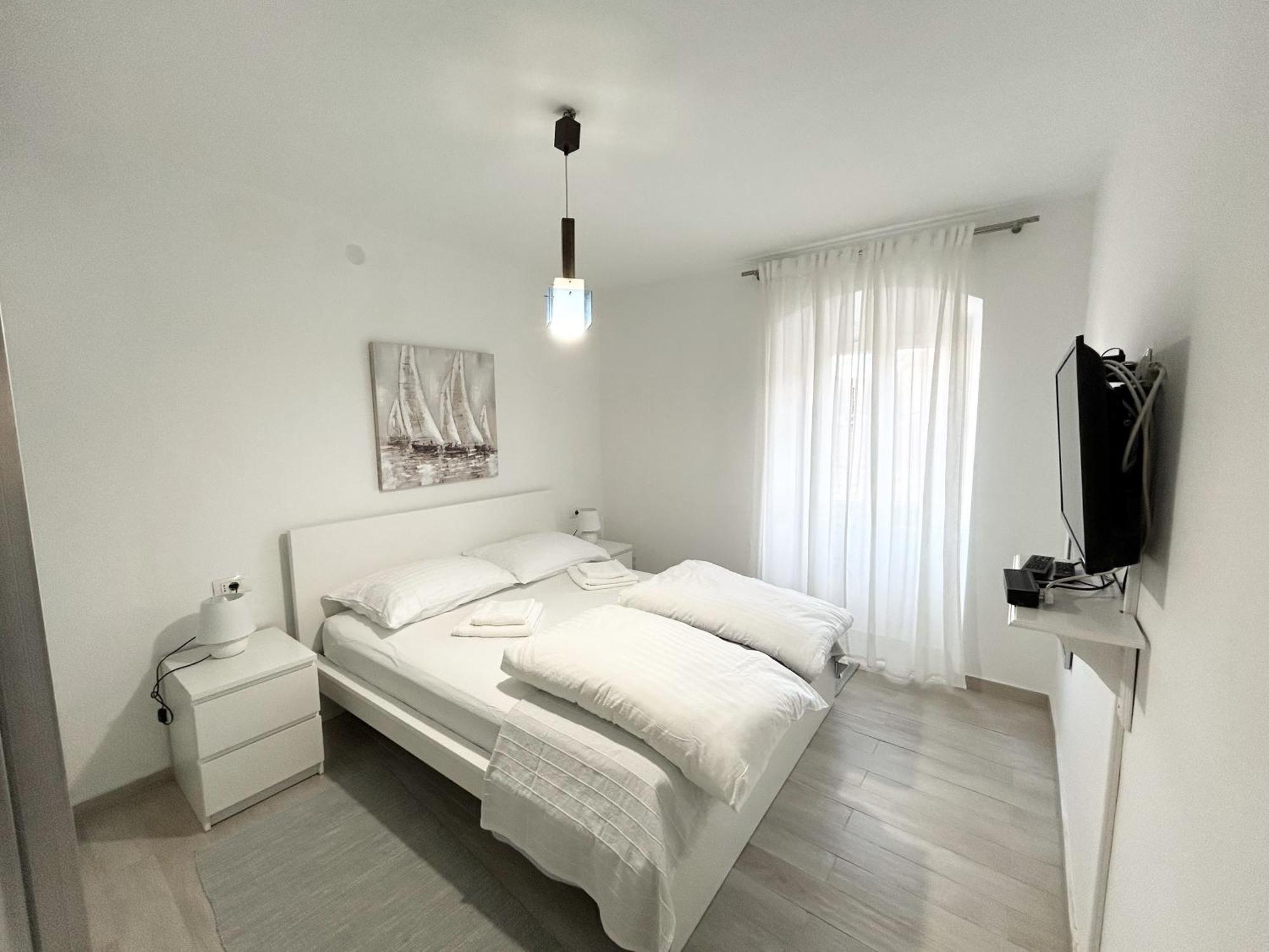 Apartment Perfectly Located Cherry Stone House