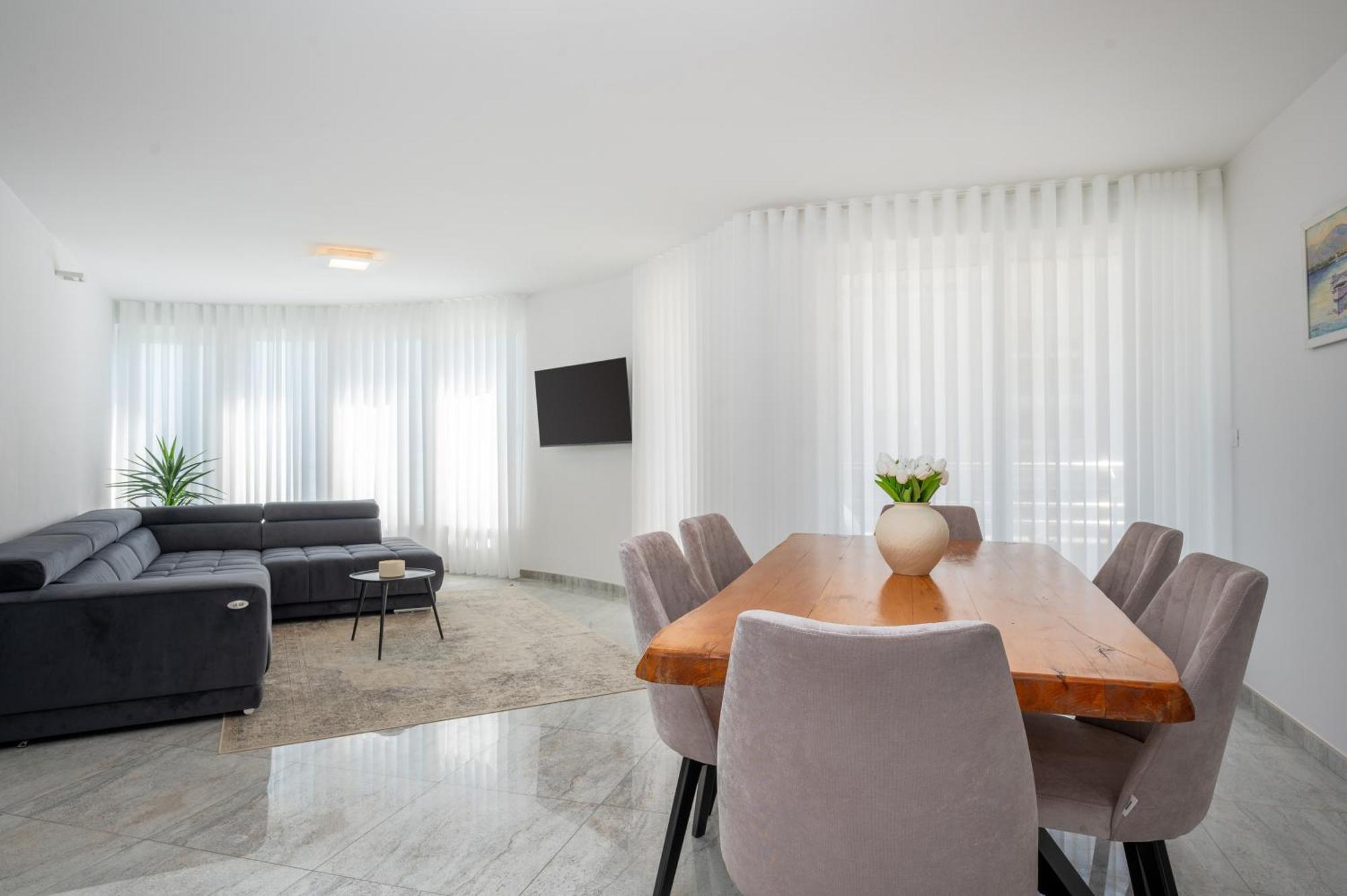 Apartment Sea View By Nono Ban *