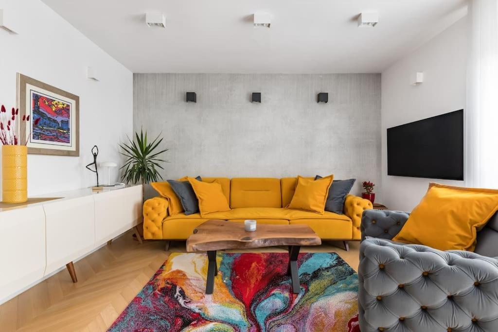 Luxury Marijeta, Sea View, Free Parking Apartman Split