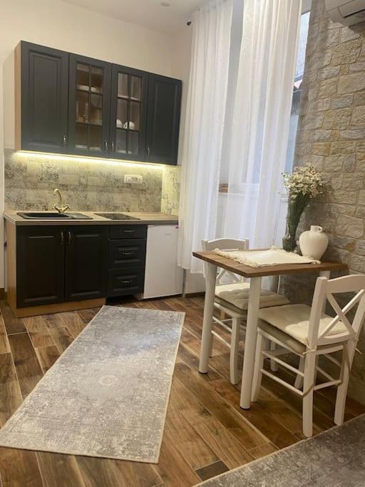 Diokletian's Golden Nest Apartment