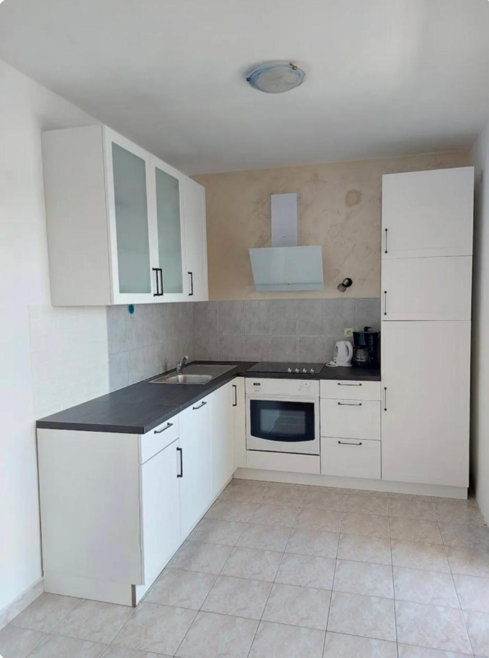 Lo- Sunny Sea View Apartman
