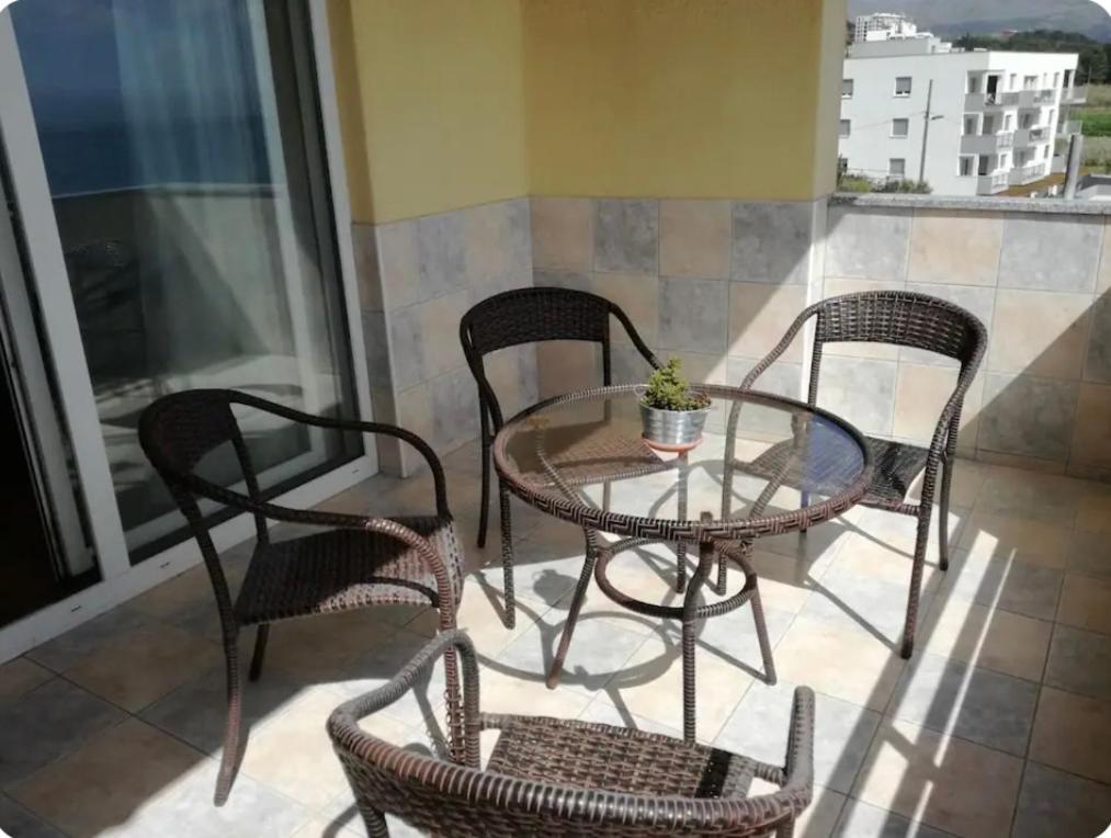 Lo- Sunny Sea View Apartman *