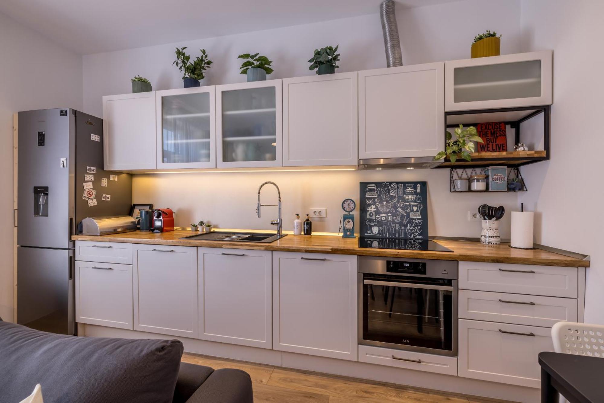 Zoe & Masa's Place *