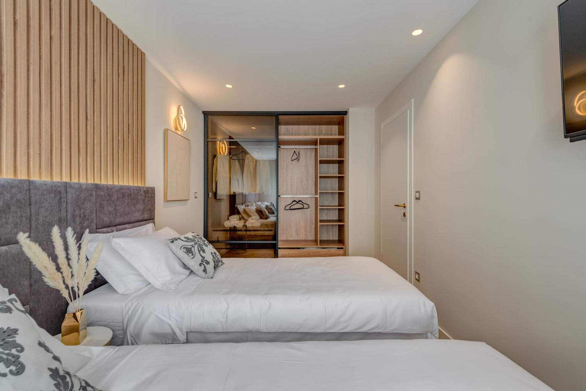 Apartment Beachfront Znjan