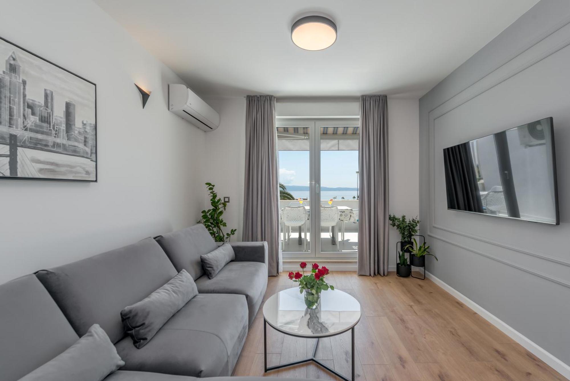 Beachfront Znjan Split
