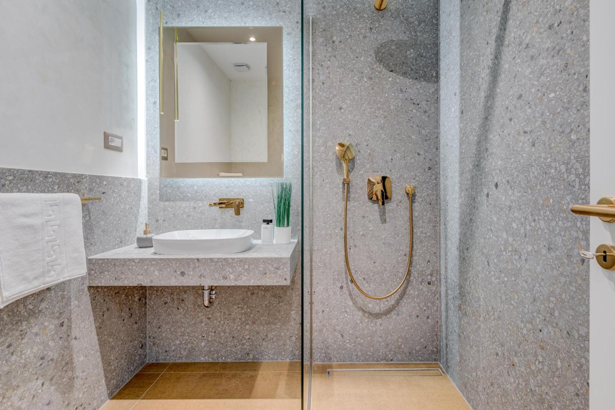 Beachfront Znjan Apartment Split