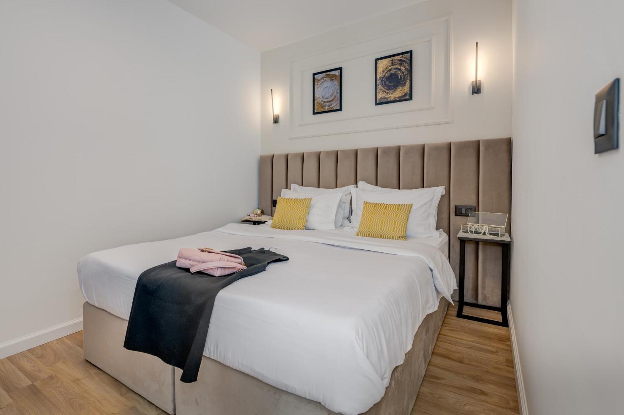 Apartment Beachfront Znjan Split