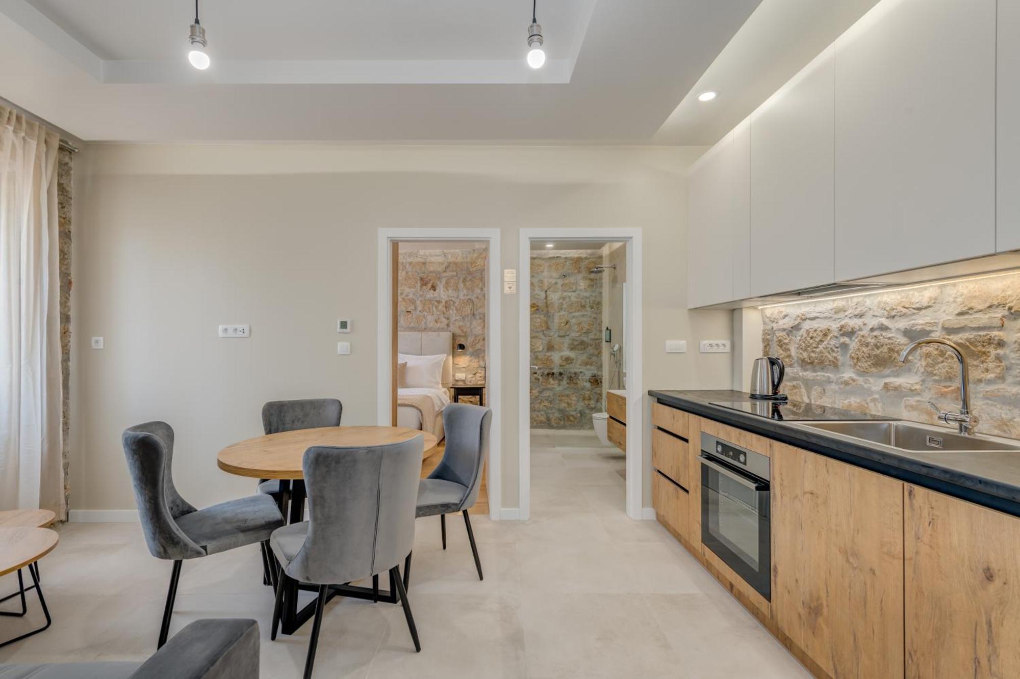 Inmotion Luxury Apartment