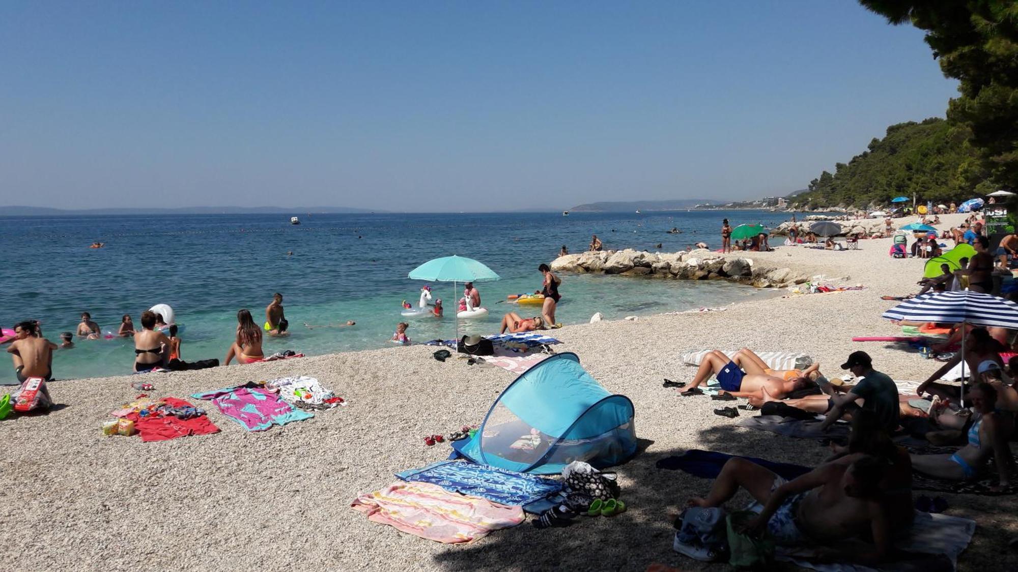 Apartman Lukiana*** *