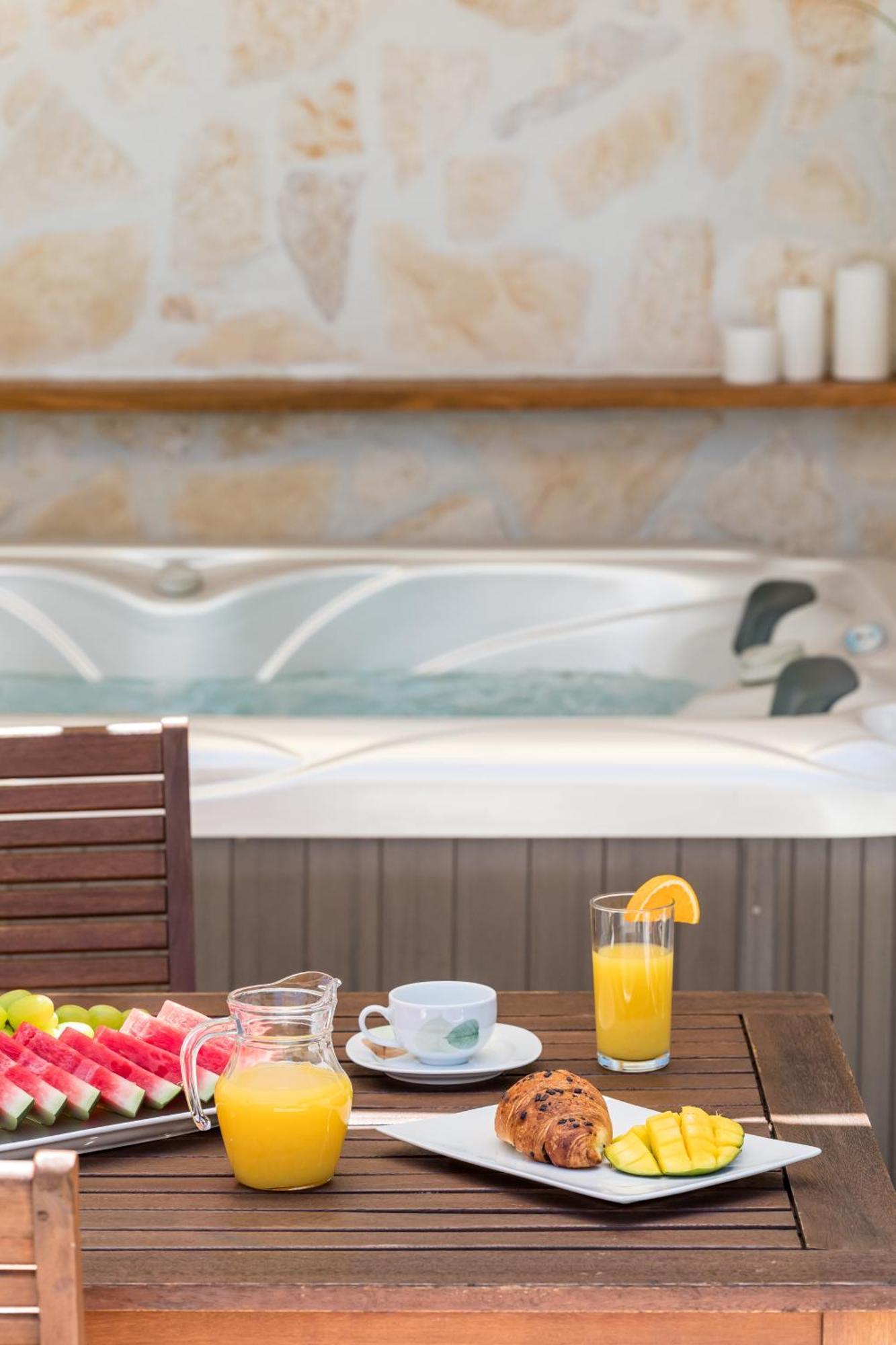 Apartman Tonina - House With Terrace, Jacuzzi, Free Parking