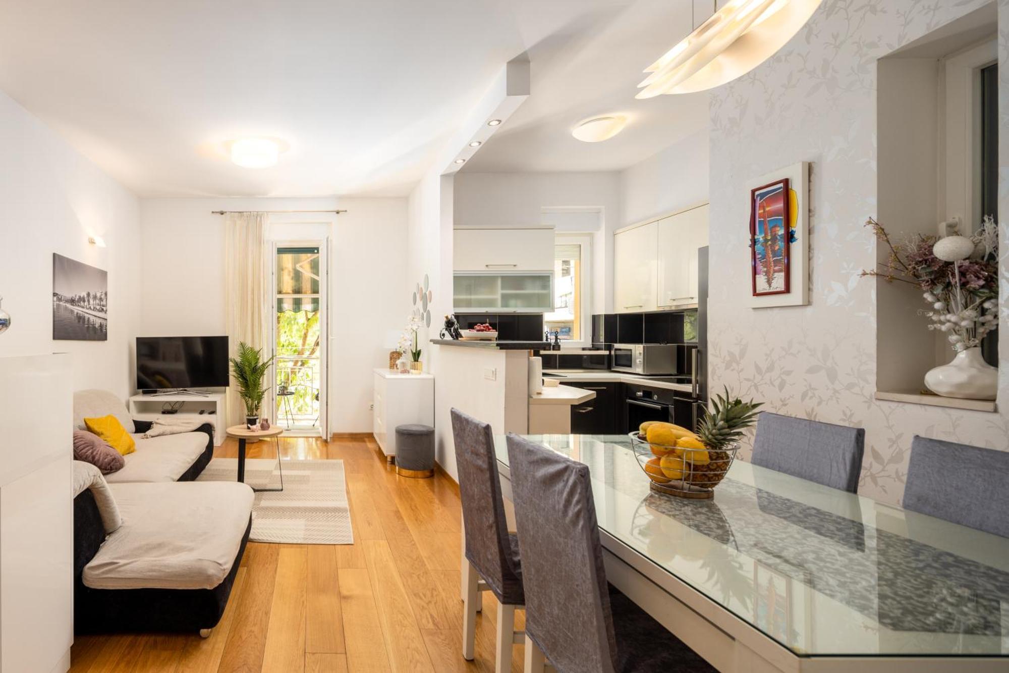 Luxury Aria In Centre *