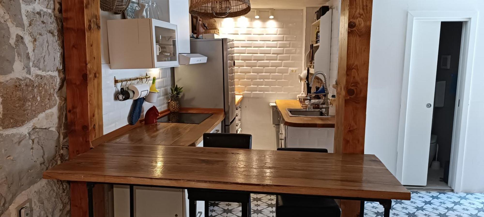 Charming Apartment *