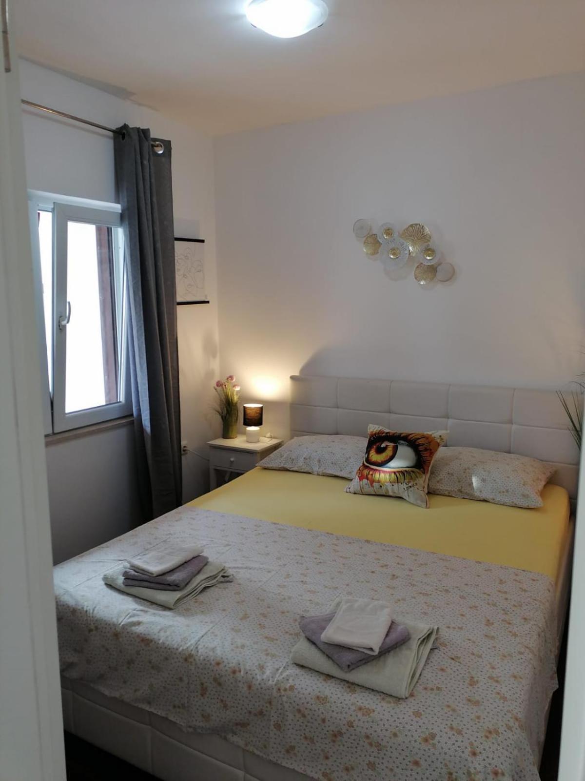 Amphora Apartment