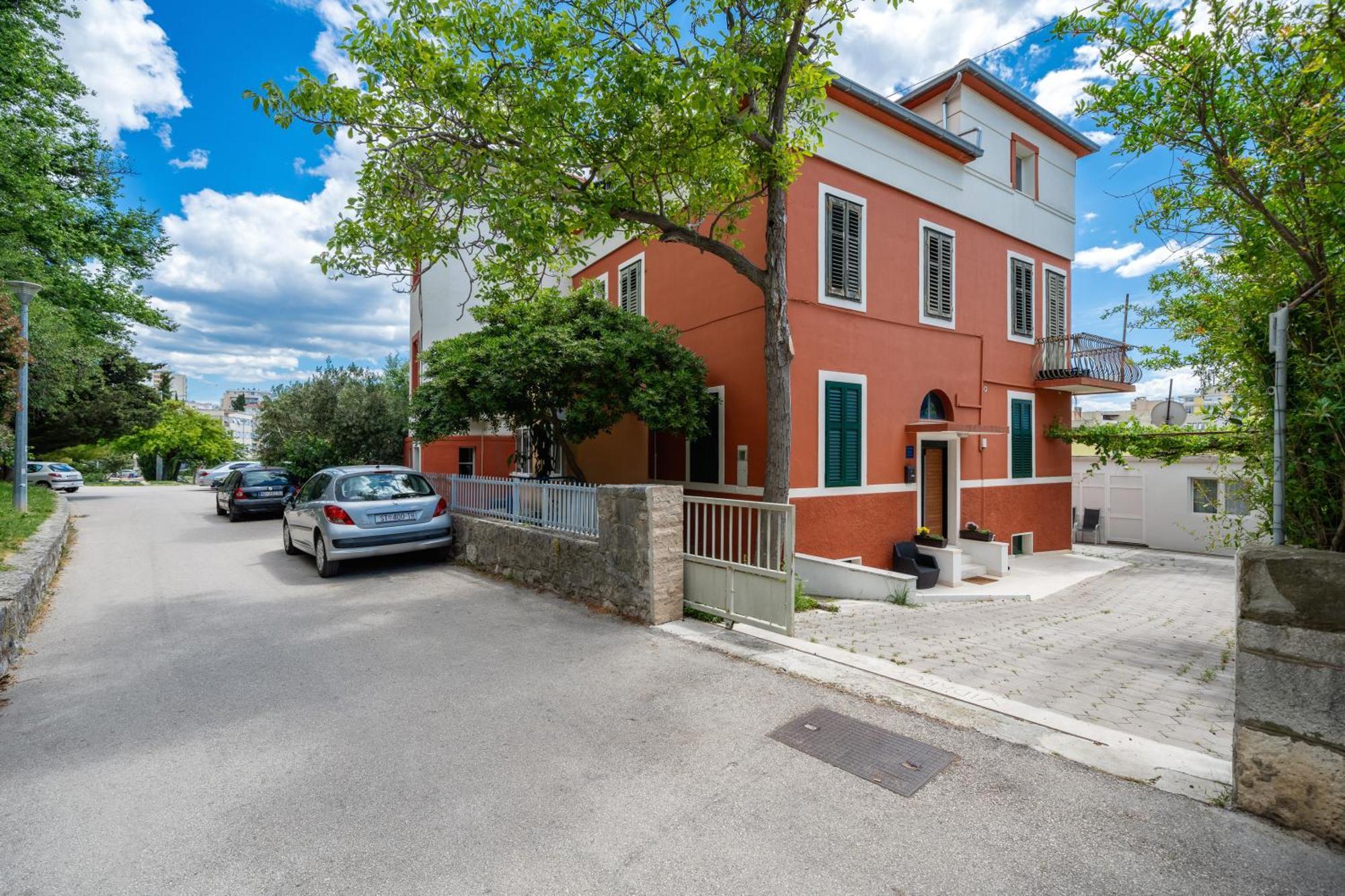 Premium Alba Rosa Apartment *