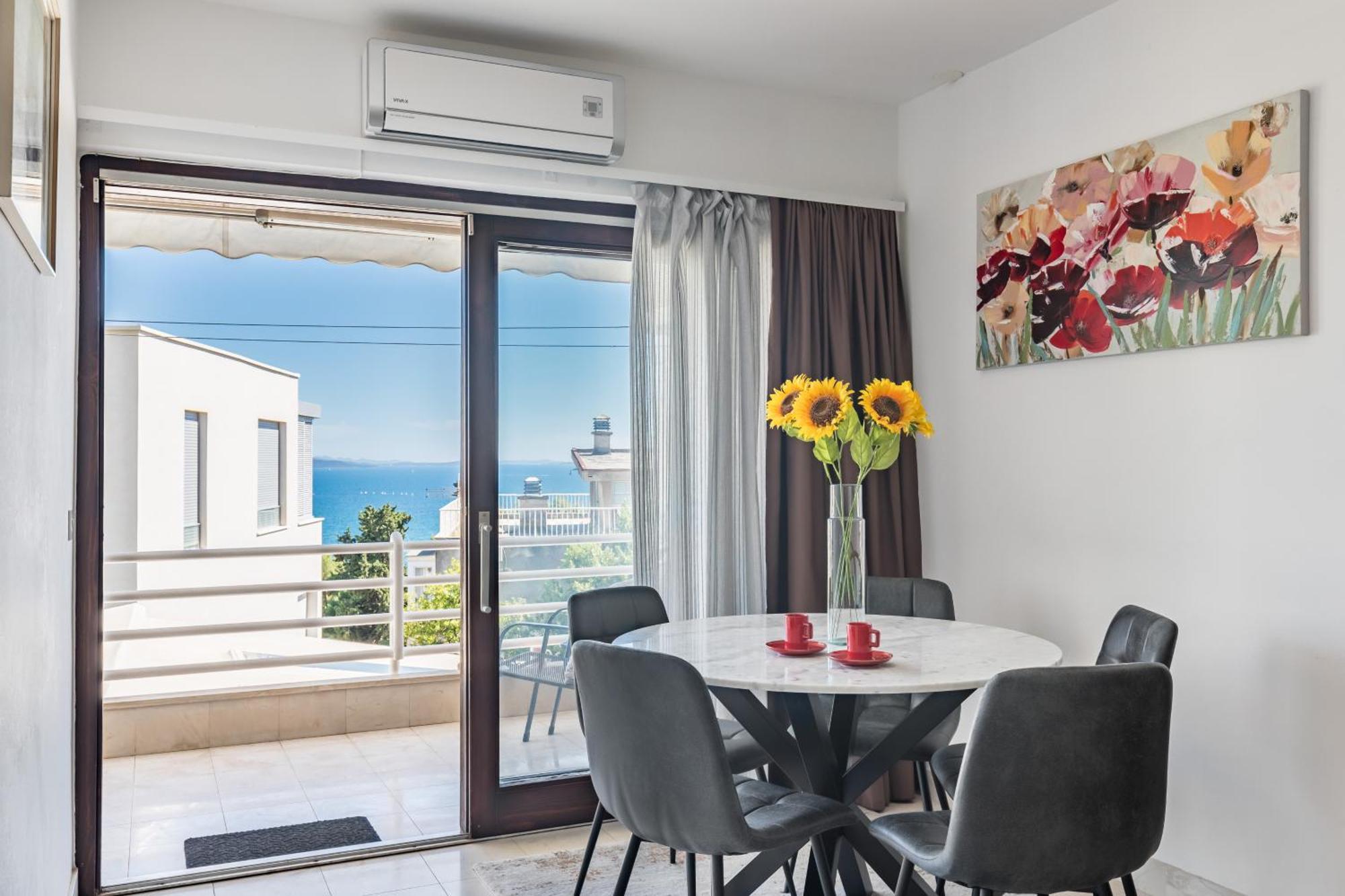 Apartment Enyoj Marjan, Beaches And View Split