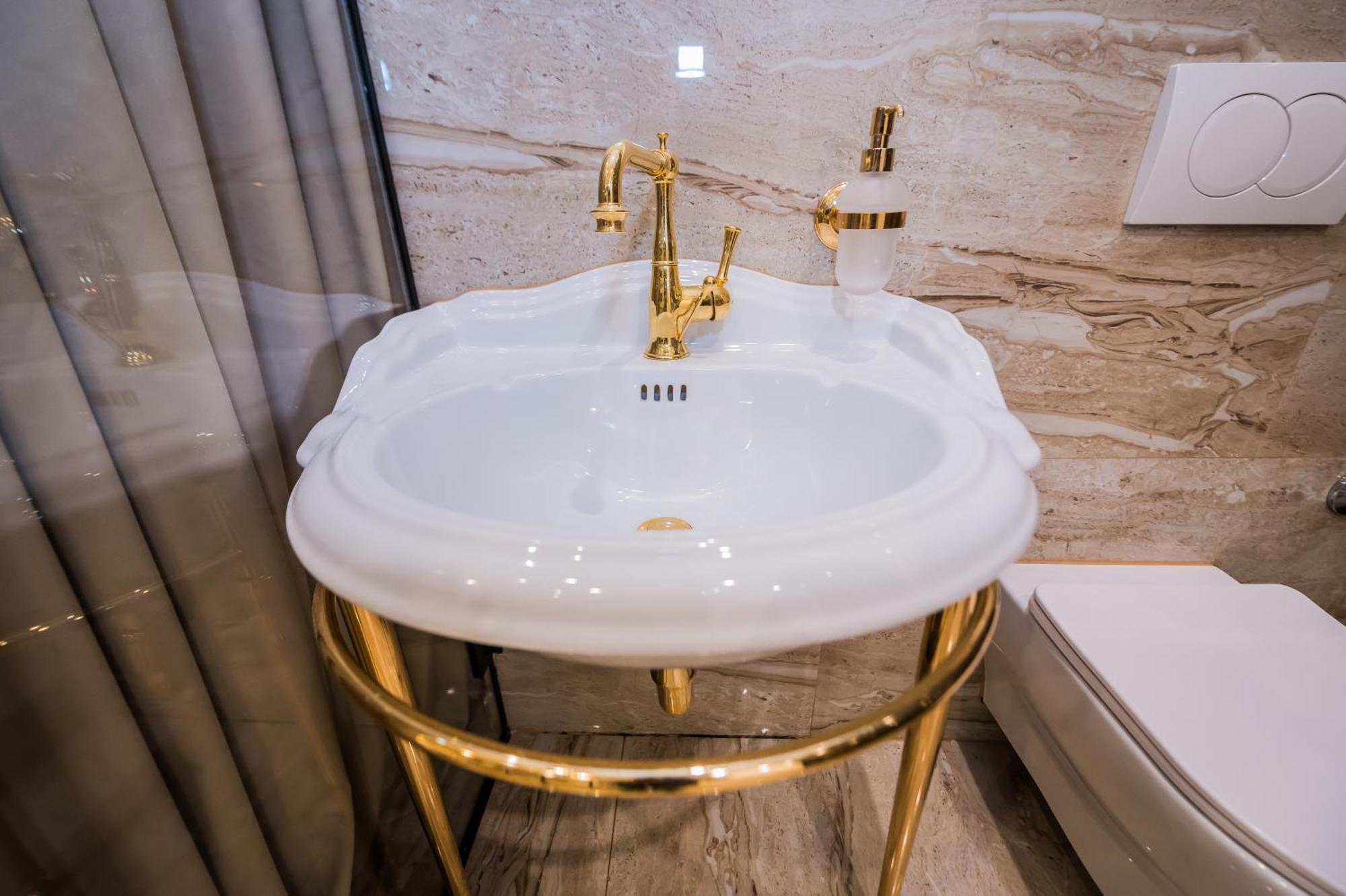 Emperor's Luxury - Unique Unesco Site