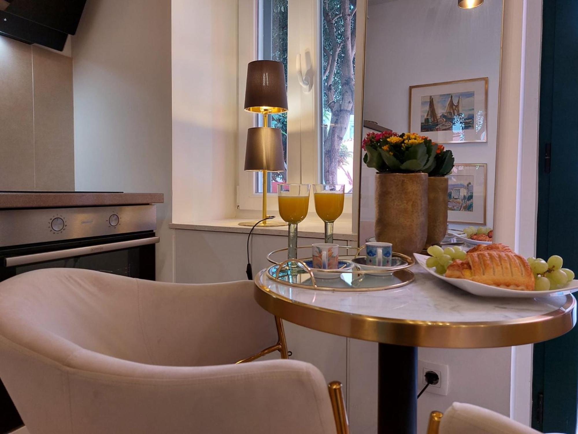 Old Town Oasis Apartment *