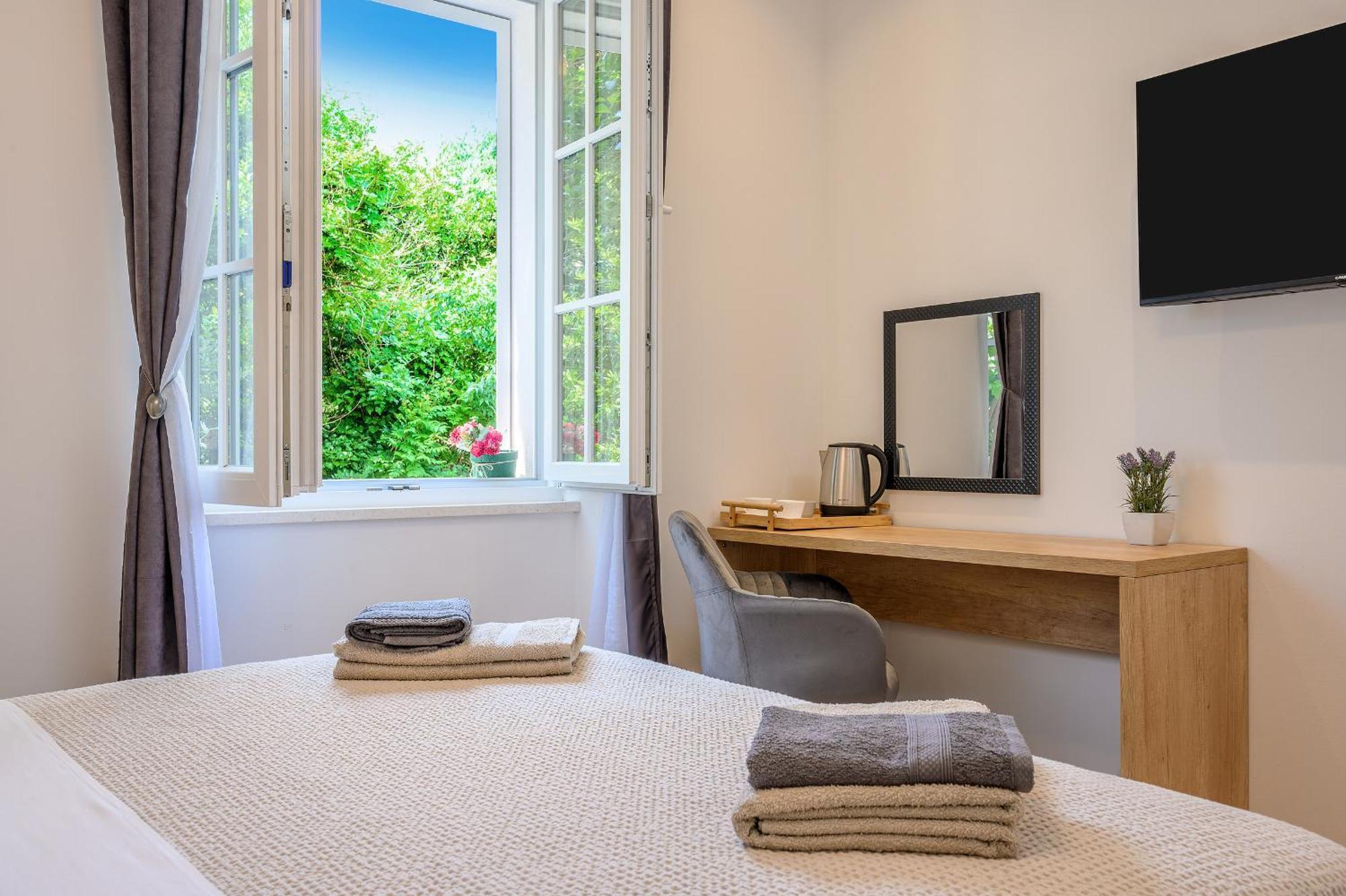 Jupiter Luxury Guest house 3*
