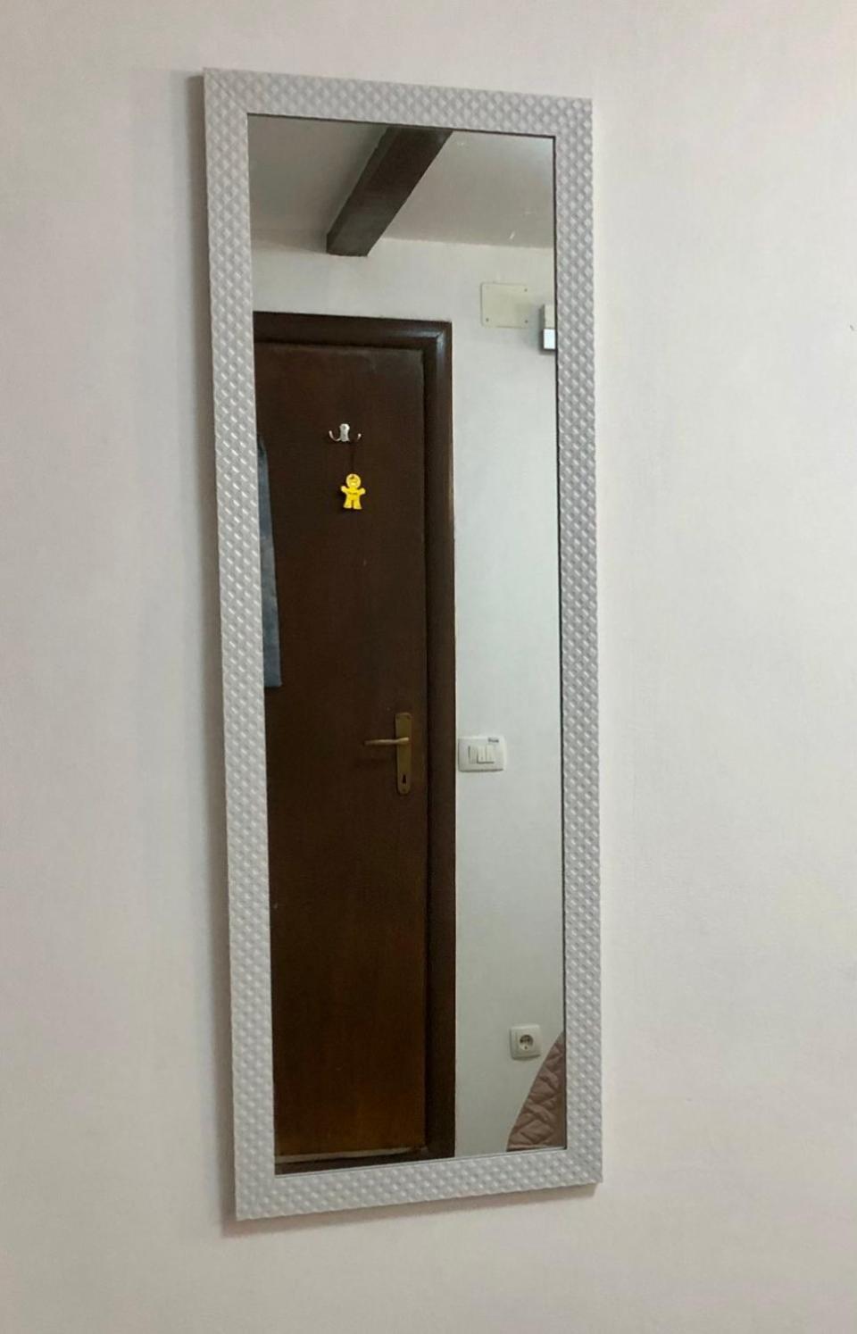 Blue Moon Apartment Split