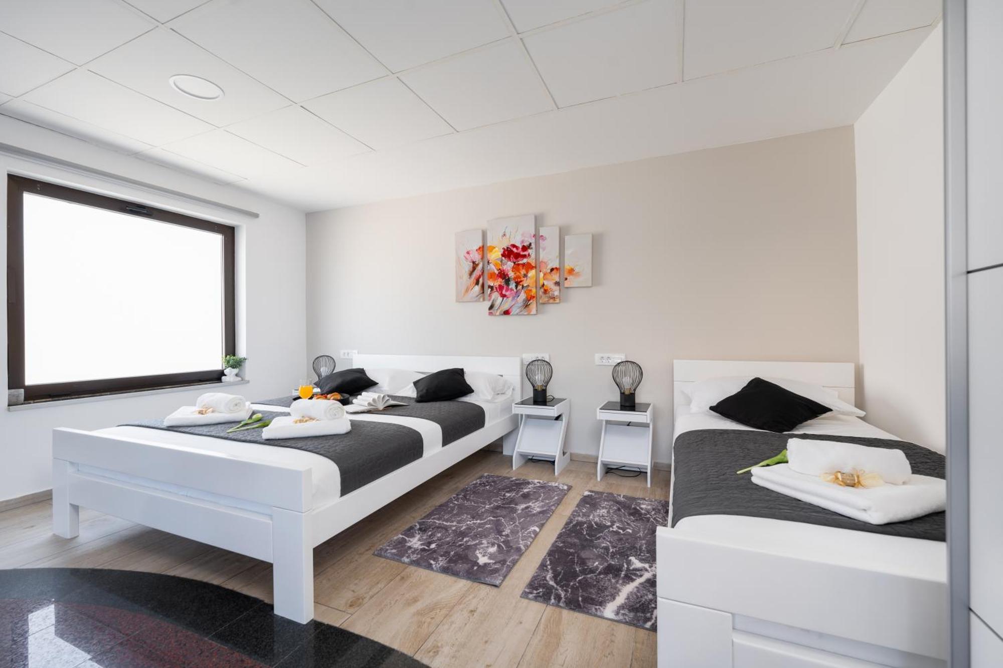 Kleopatra Apartment *
