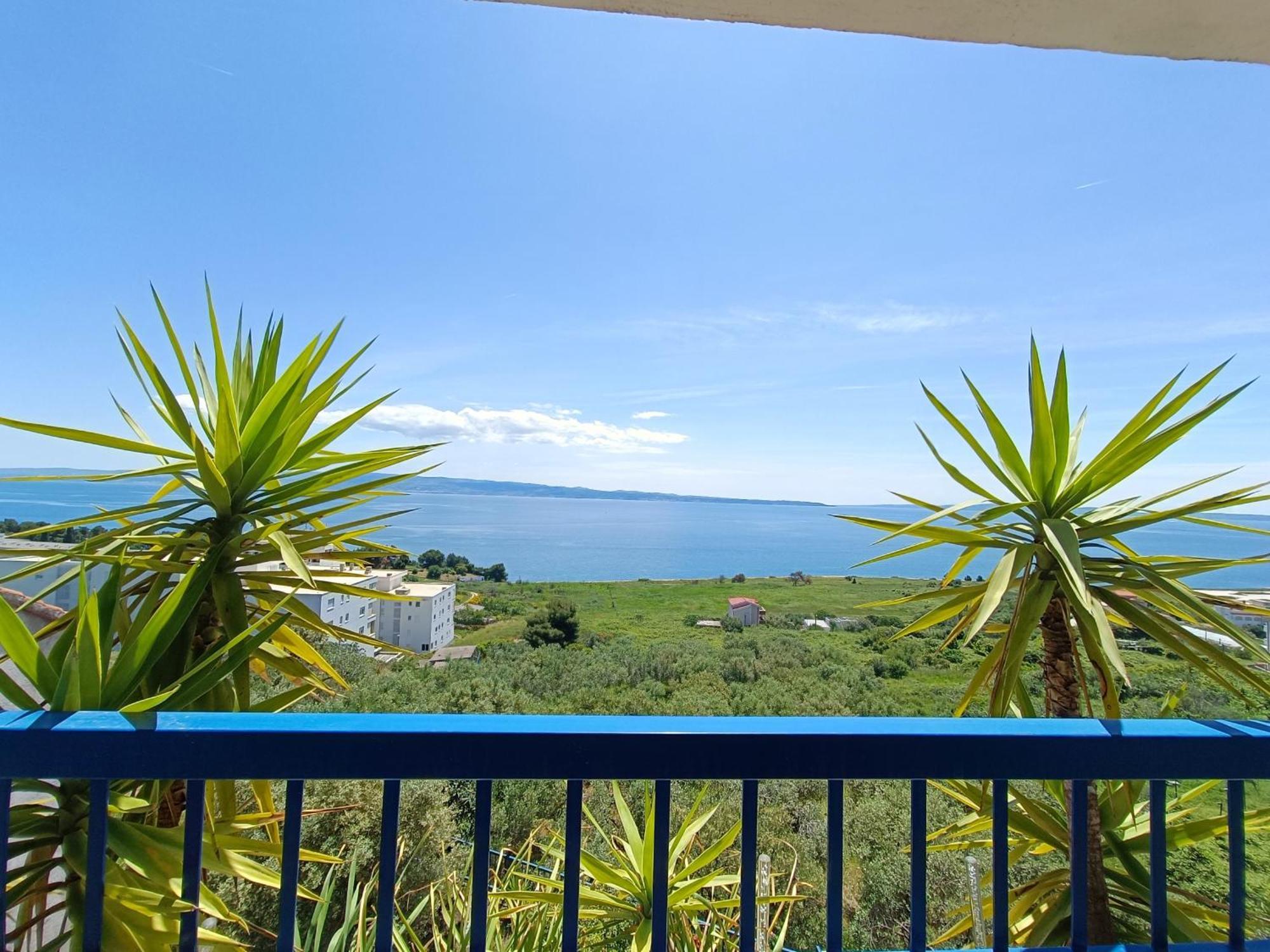 Lux Guest house 3*