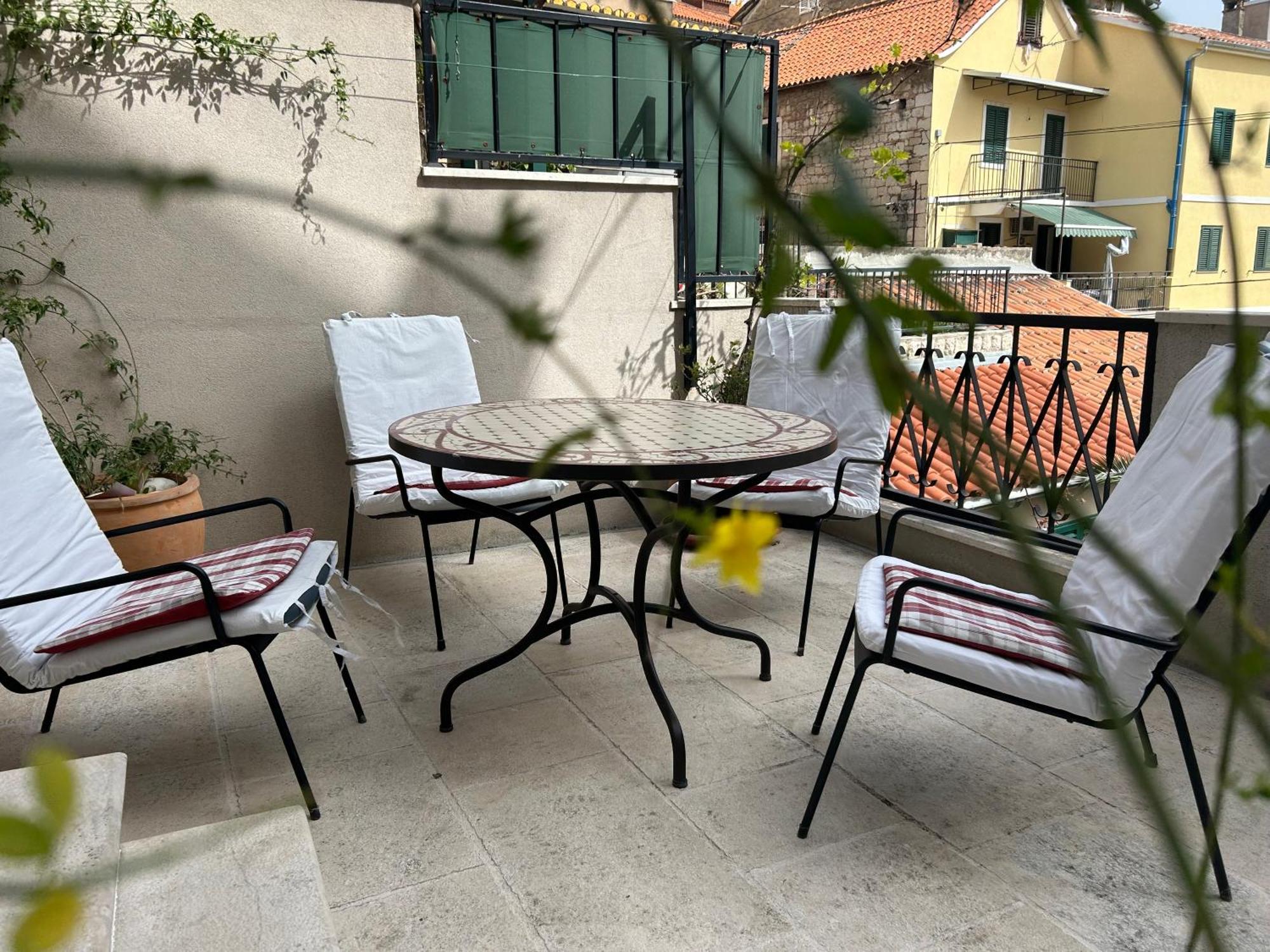 Gostinjska kuća Fjaka 3*