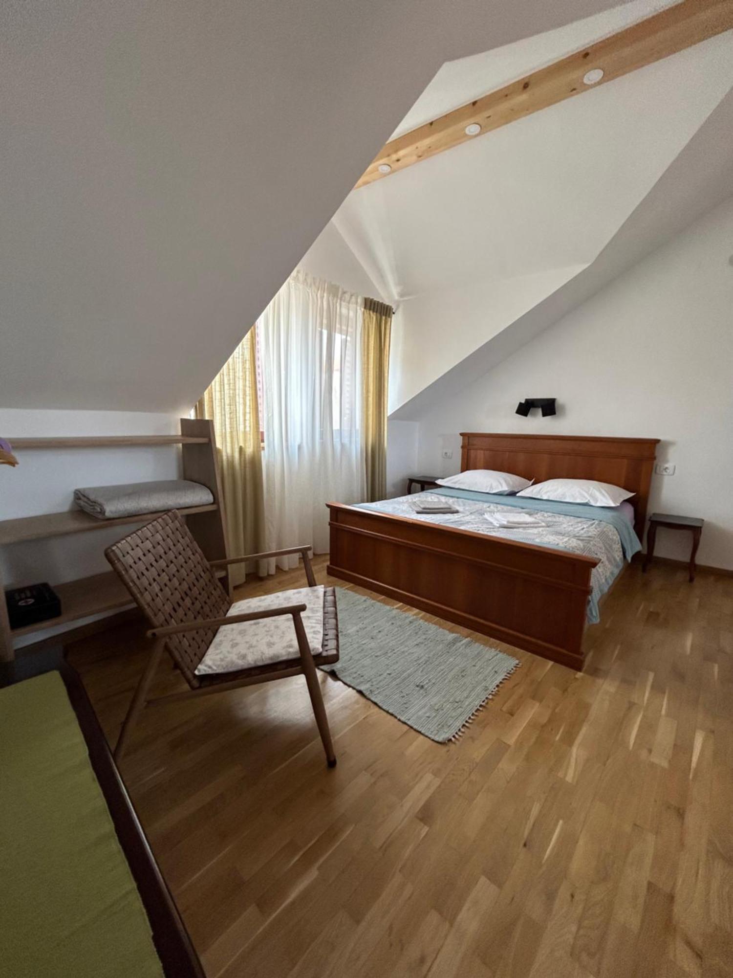 Gostinjska kuća Fjaka Split