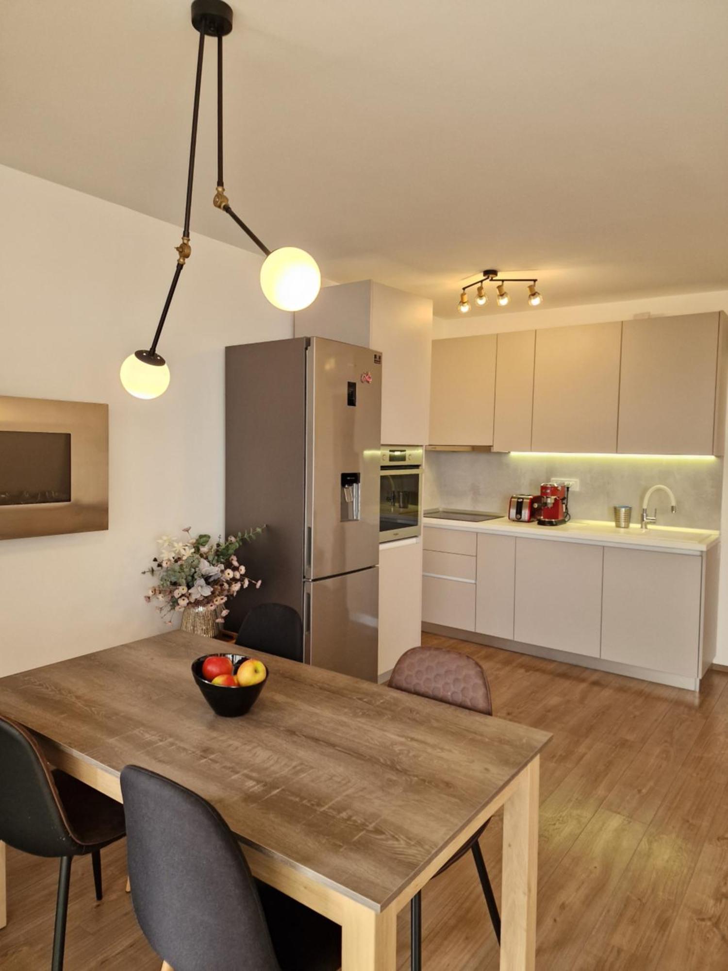 Marinaview City Center Apartment Split