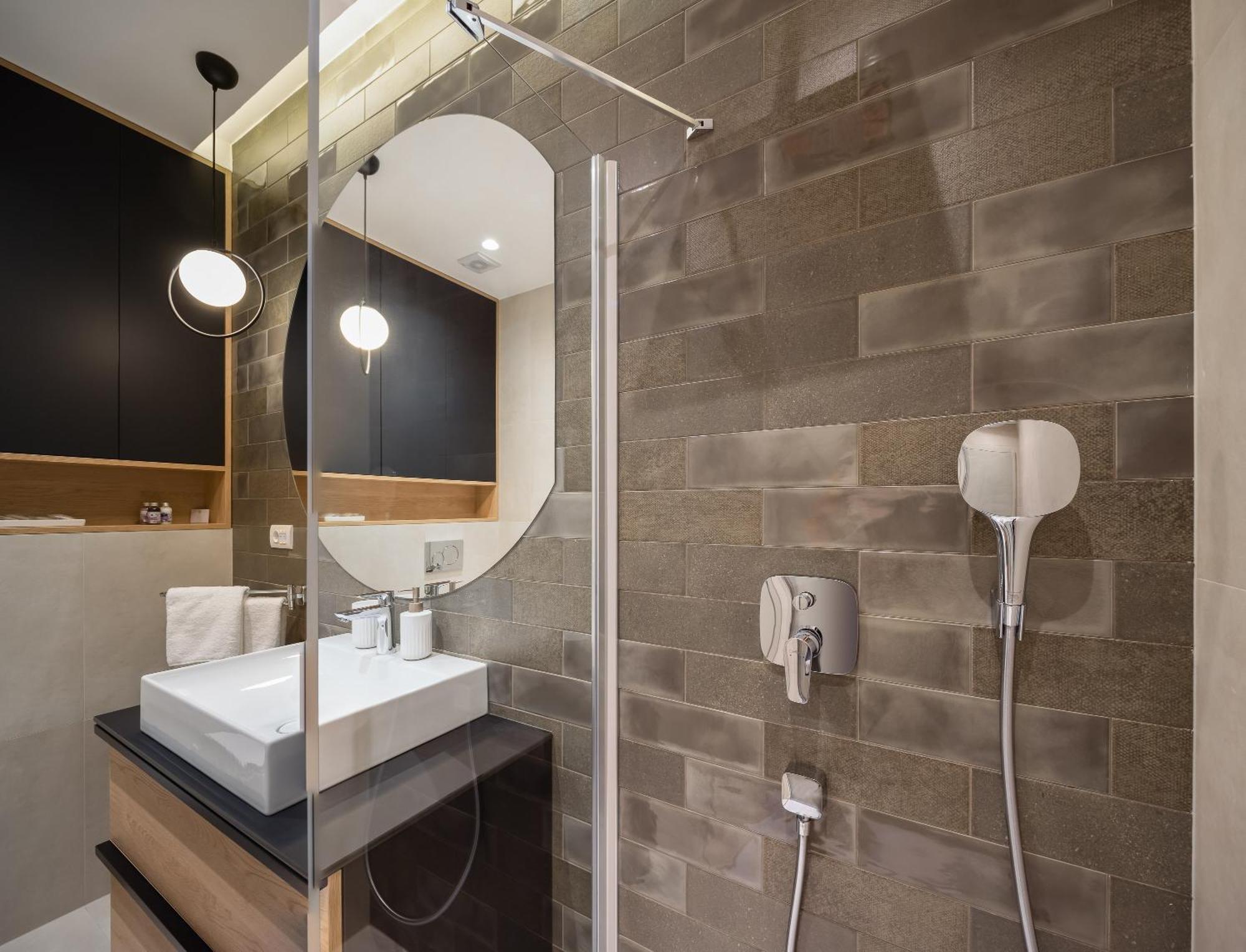 Luxury Unicus I, Ii, Iv Guest house 4*