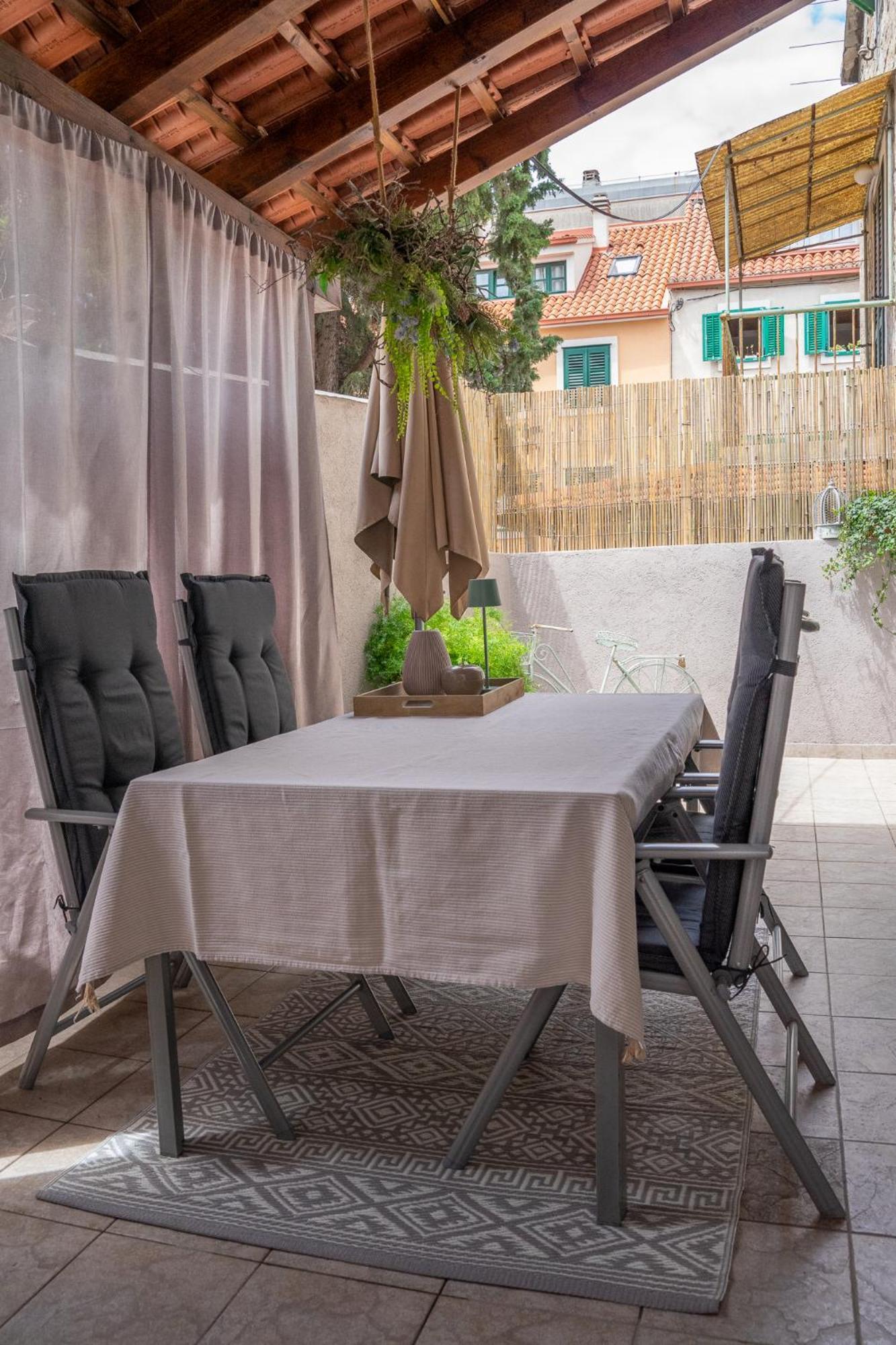 Bubalova Apartman *