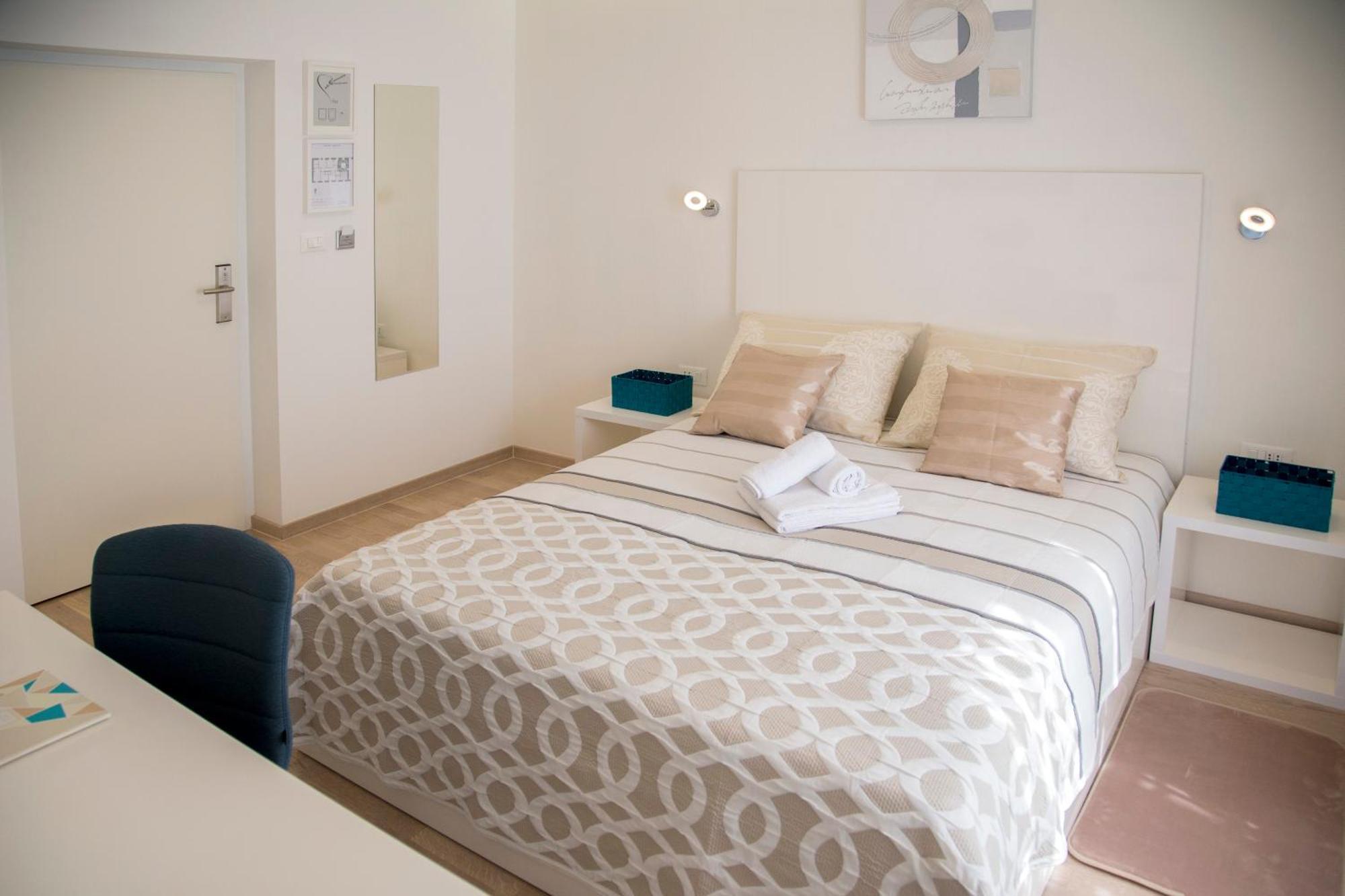 krevet i doručak Luxury Skystar-split 4*