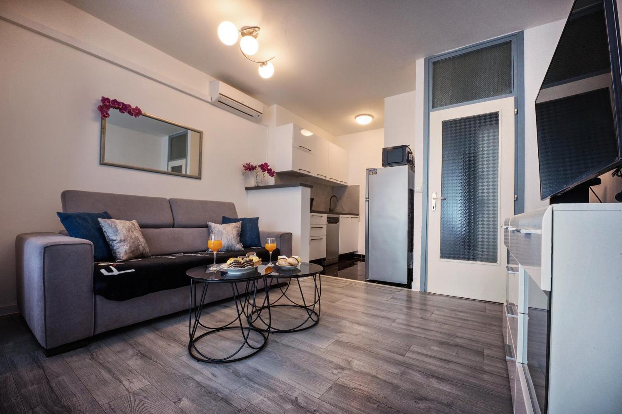 Apartment Pape