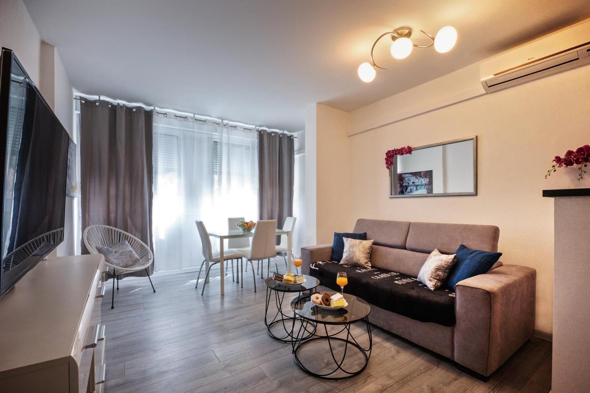 Pape Apartment Split