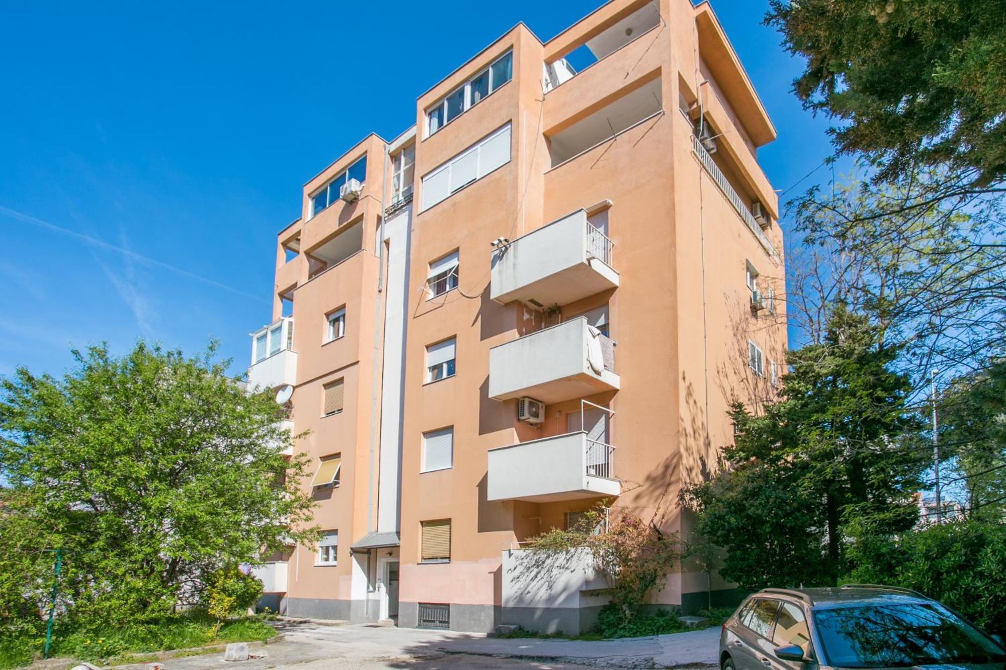 Apartment With A Parking Space - 22909 *