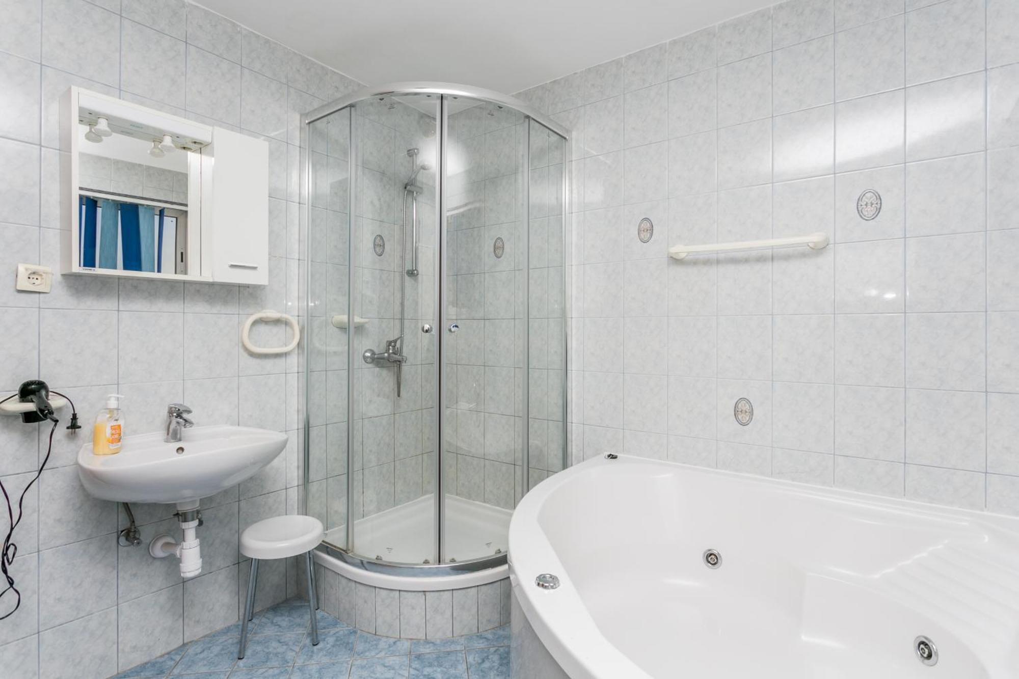 With A Parking Space - 22909 Apartment *