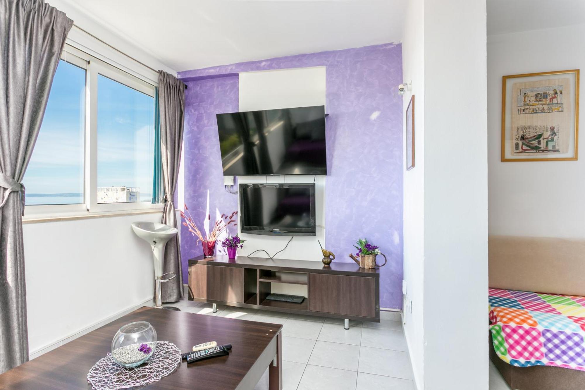 Apartment With A Parking Space - 22909 Split
