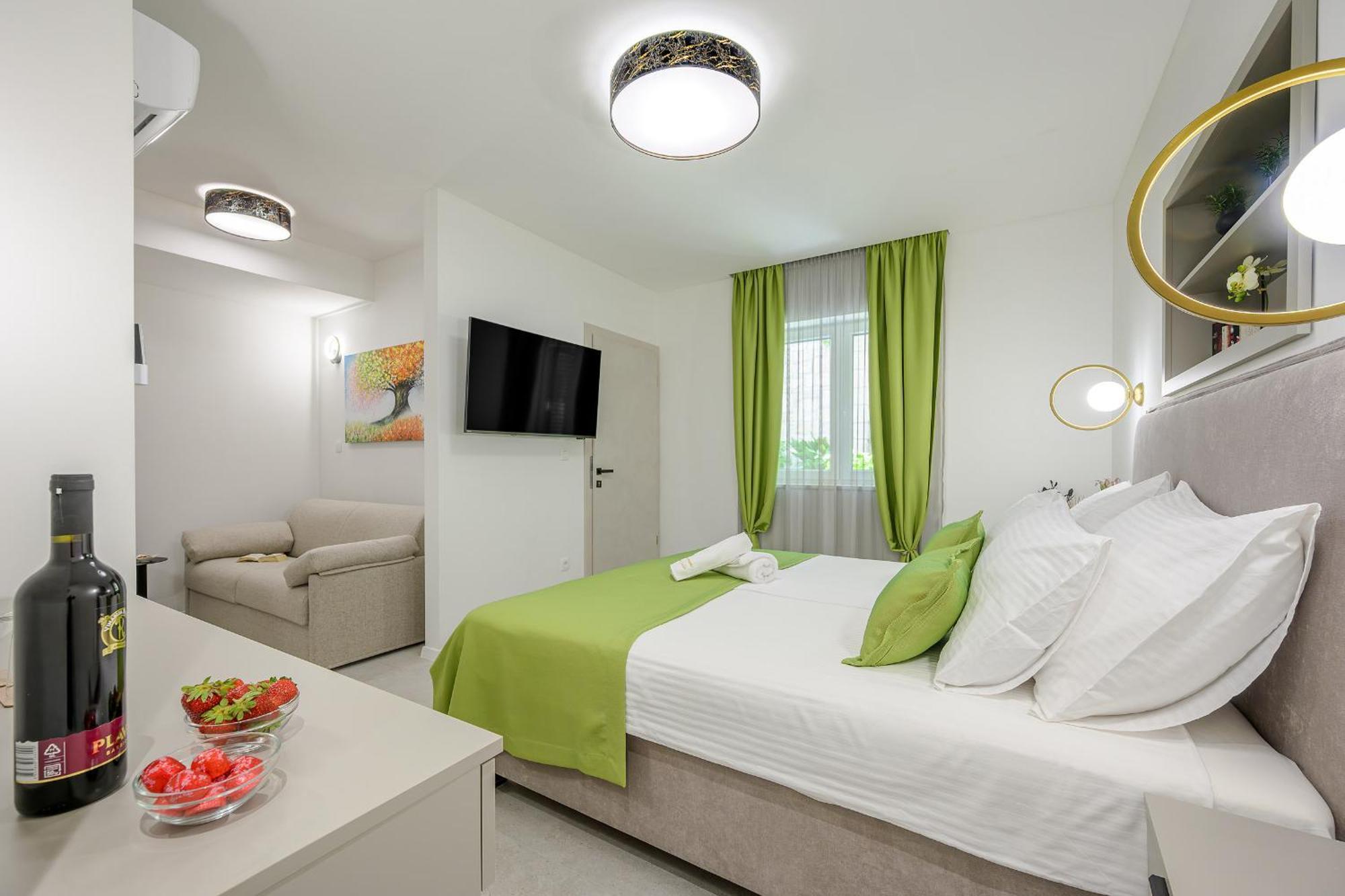Guest house Antique Luxury 4*