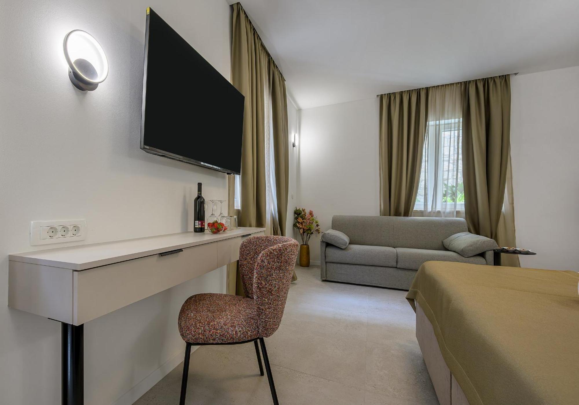 Guest house Antique Luxury Split