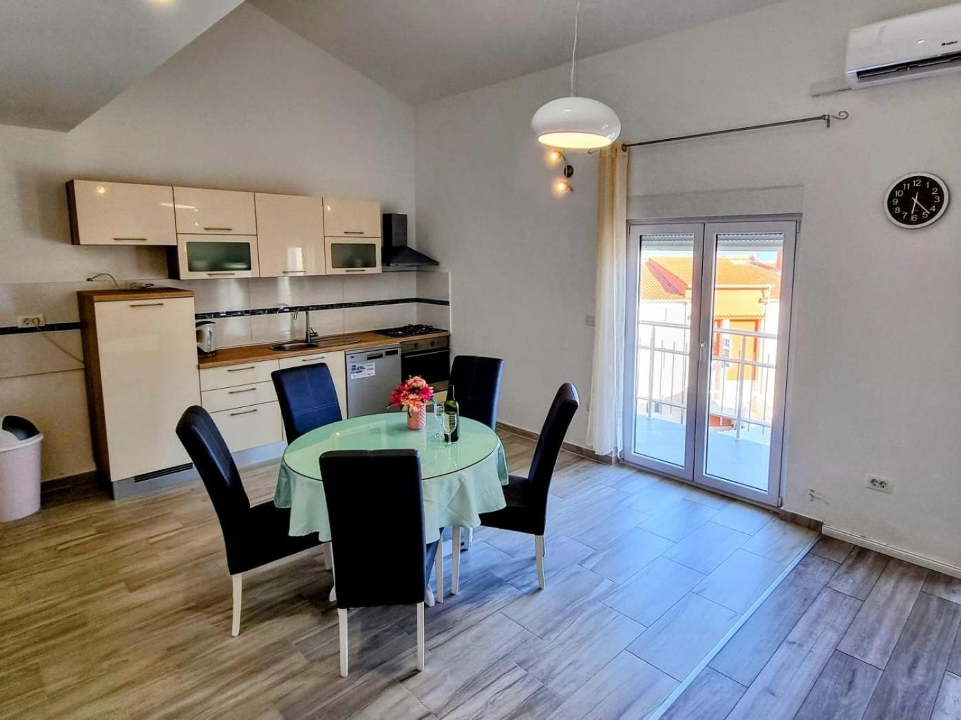 Apartment By The Sea Stobrec, - 22838 *
