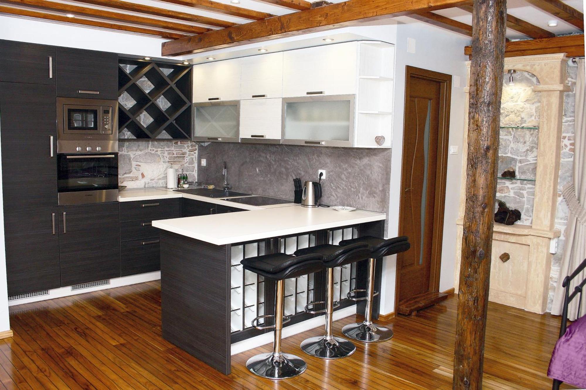Domina Apartman *