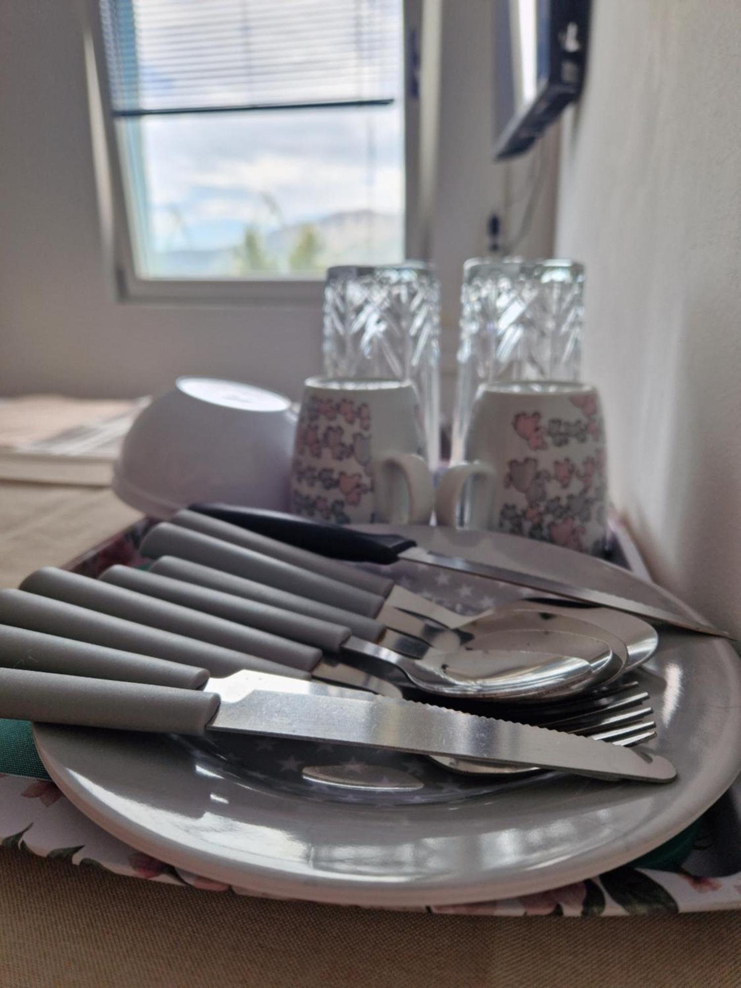 Gostinjska kuća For Two With Private Bathroom Near Center Split