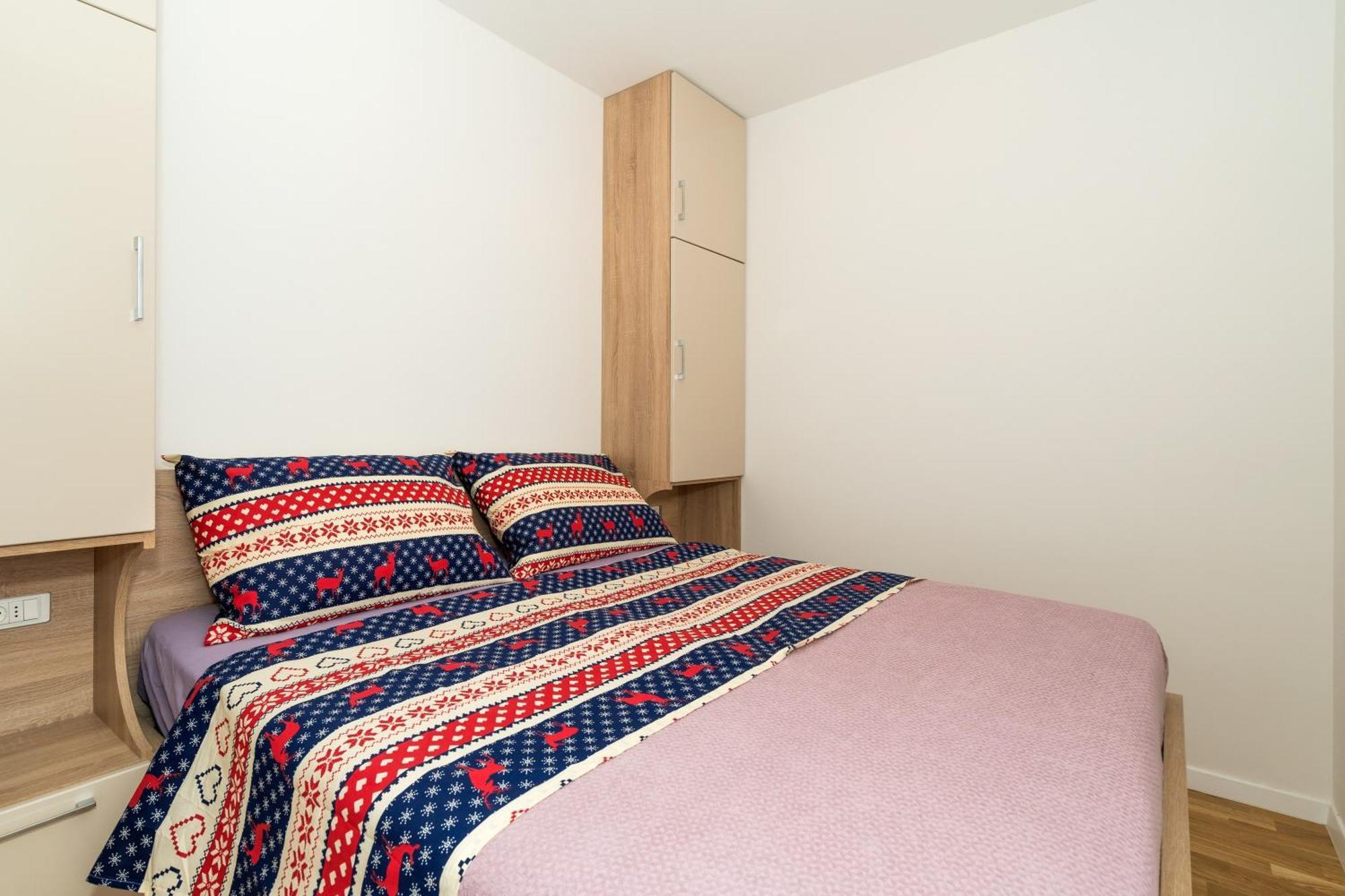 Modern Sirobuja Apartamento