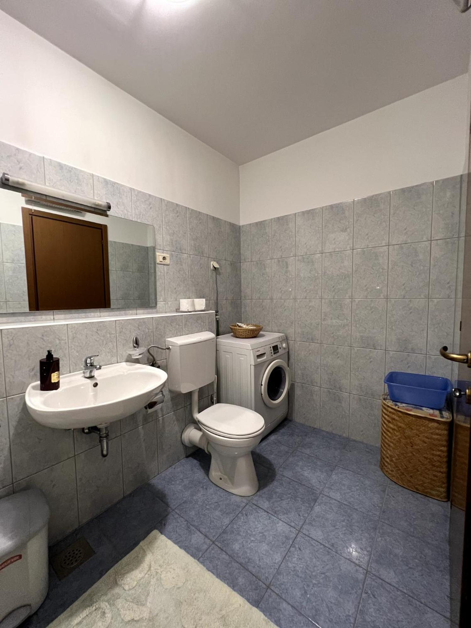 La Luna Apartment Split